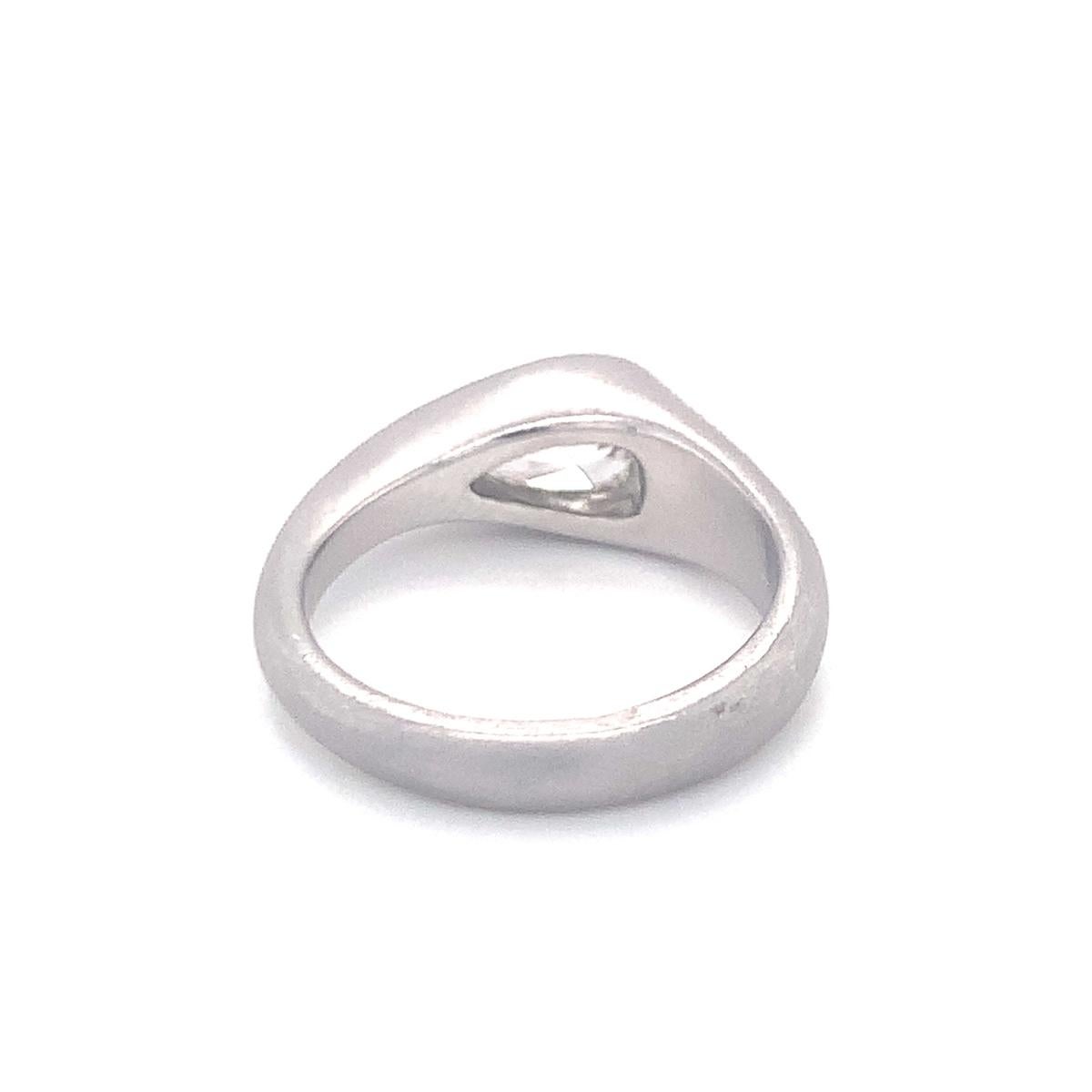 Diamond Engagement Ring in Platinum, circa 1980s For Sale 1