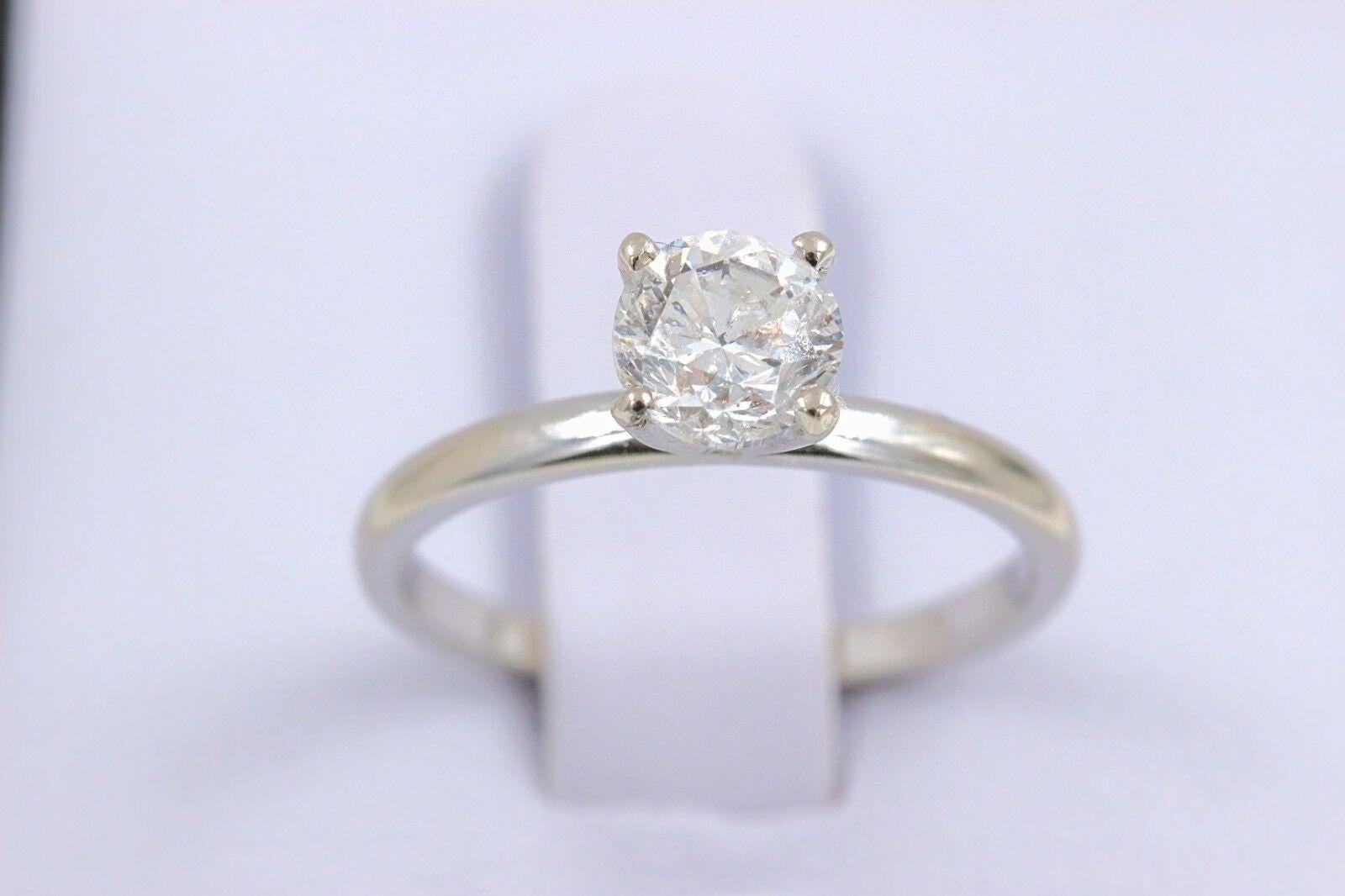 Bague de fiançailles en or blanc 14 carats avec diamants ronds de 1,00 carat en vente 4
