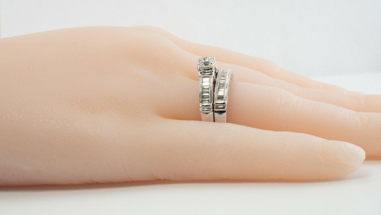 Set di anelli di fidanzamento con diamanti in oro bianco 14K di OTC in vendita 6
