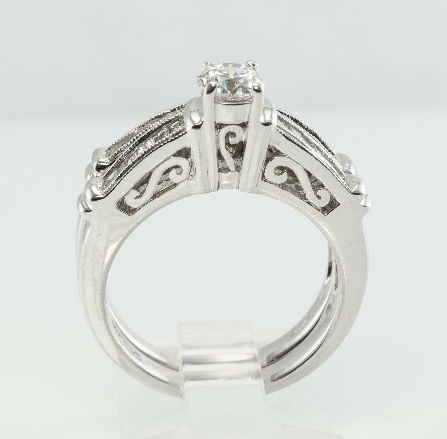 Set di anelli di fidanzamento con diamanti in oro bianco 14K di OTC in vendita 3
