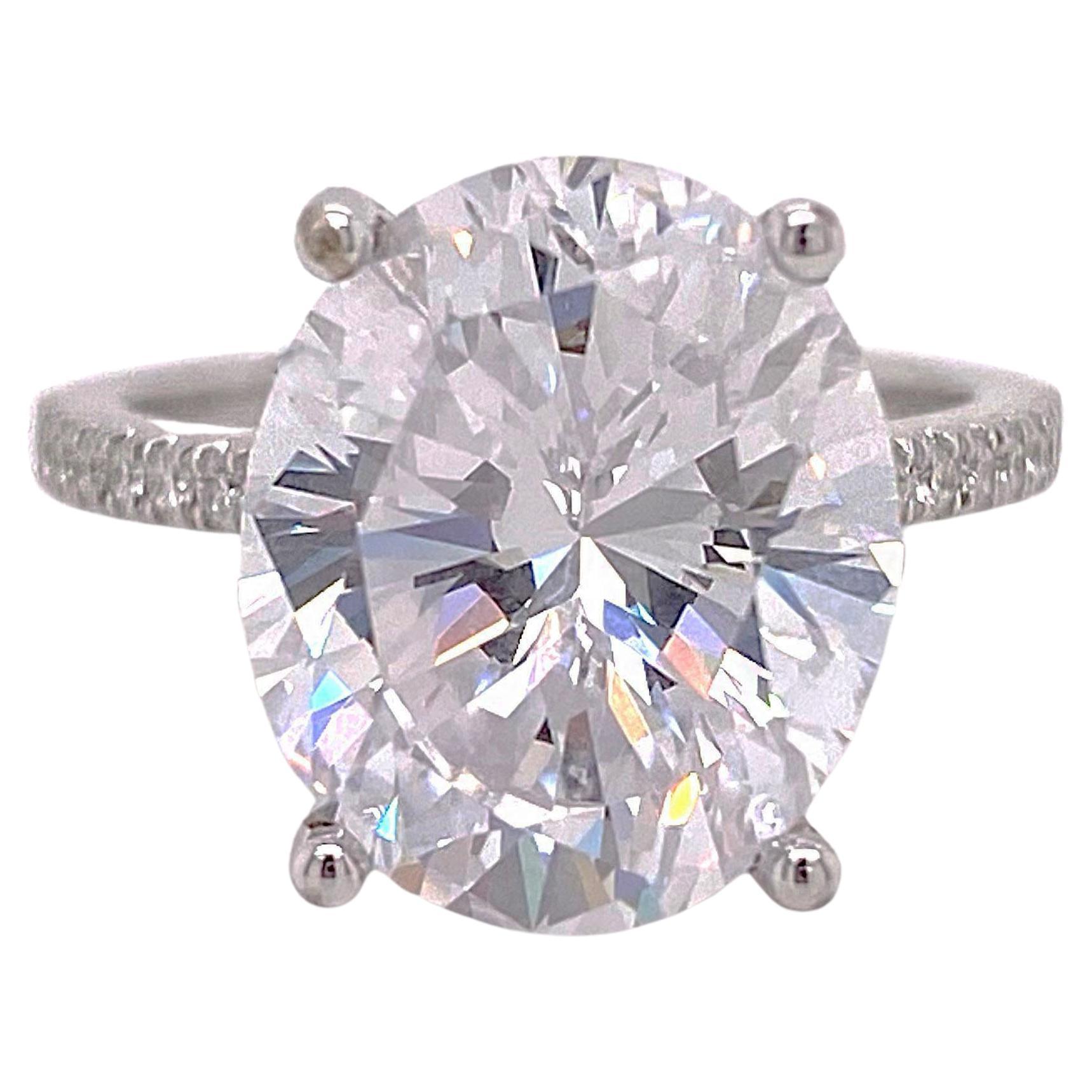 Diamant-Verlobungsring, gerades Band, 14 Karat Gold Ovalschliff Diamant in jeder Größe im Angebot