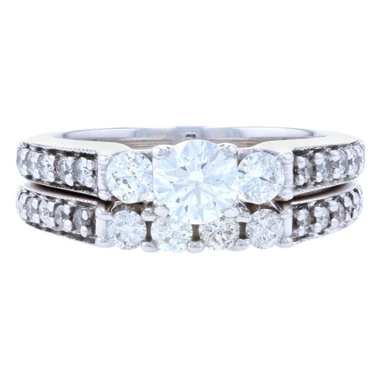 For Sale:  Diamond Engagement Ring & Wedding Band Set, 14k Gold Milgrain Round Cut 1.10ctw