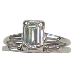 Verlobungs- und Hochzeitsring mit Diamant