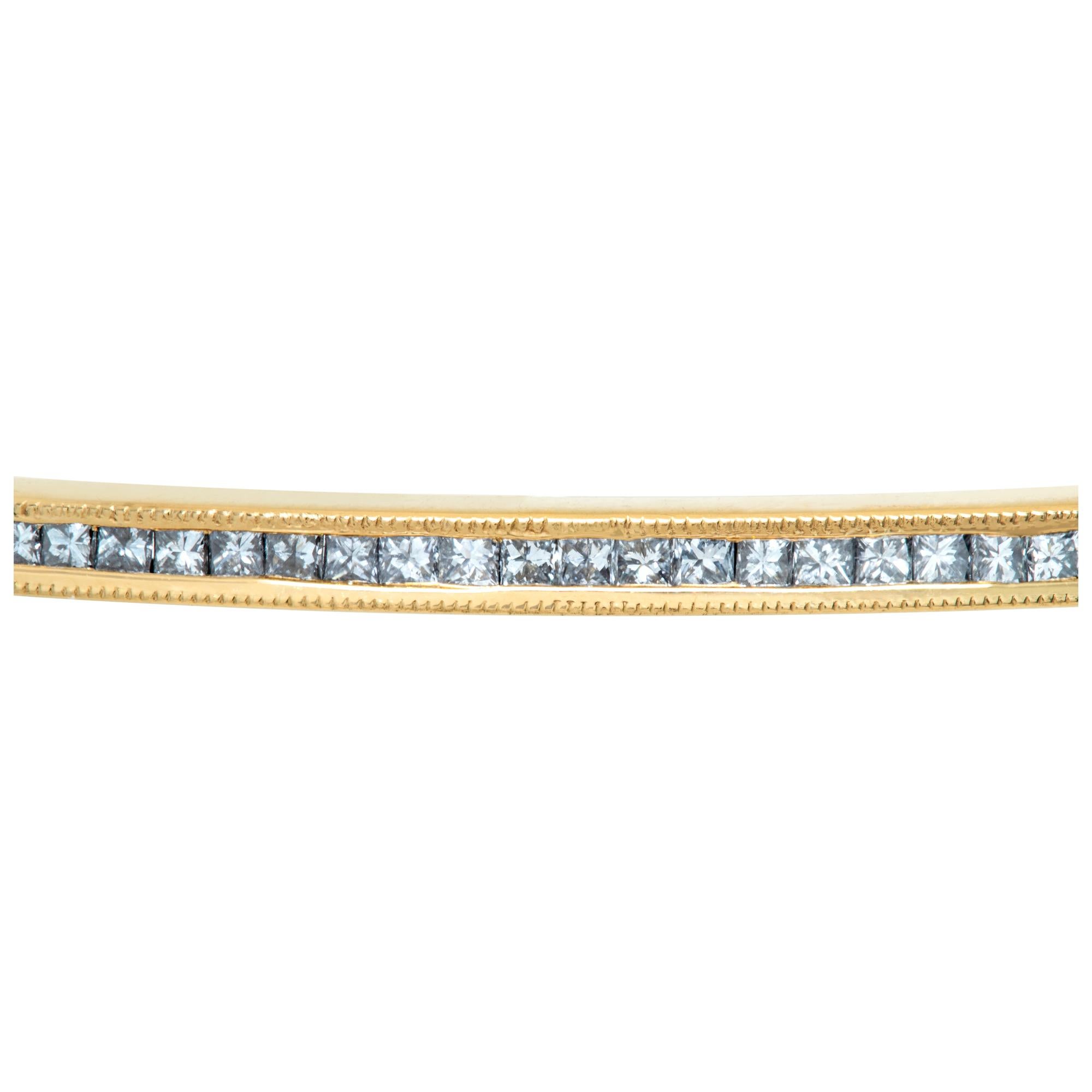 Diamond Eternity 18k Yellow Gold Bangle In Excellent Condition For Sale In Surfside, FL