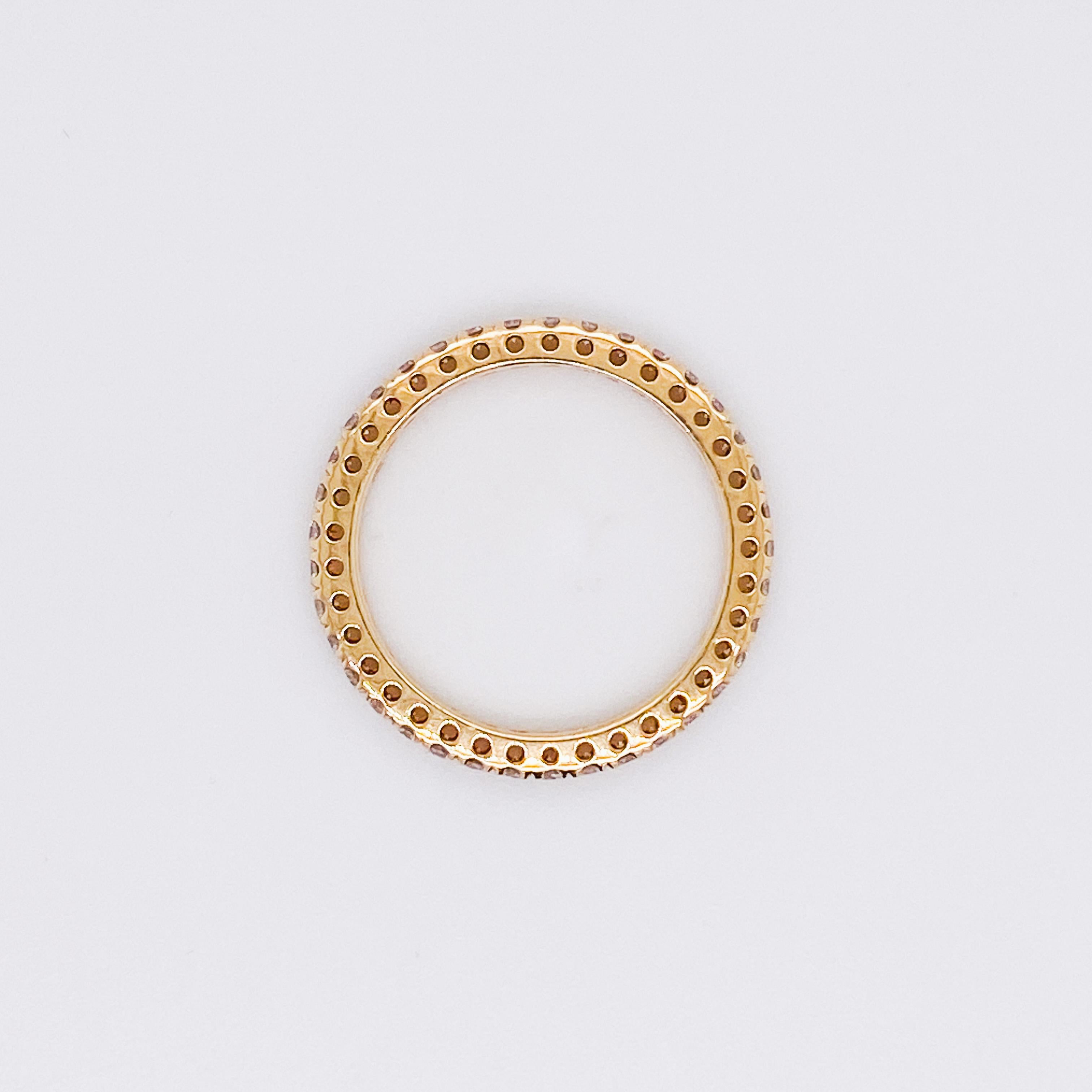 Diamant-Eternity-Ring mit 0,70 Karat, 14 Karat Gelbgold, perfekter Kreis (Zeitgenössisch) im Angebot