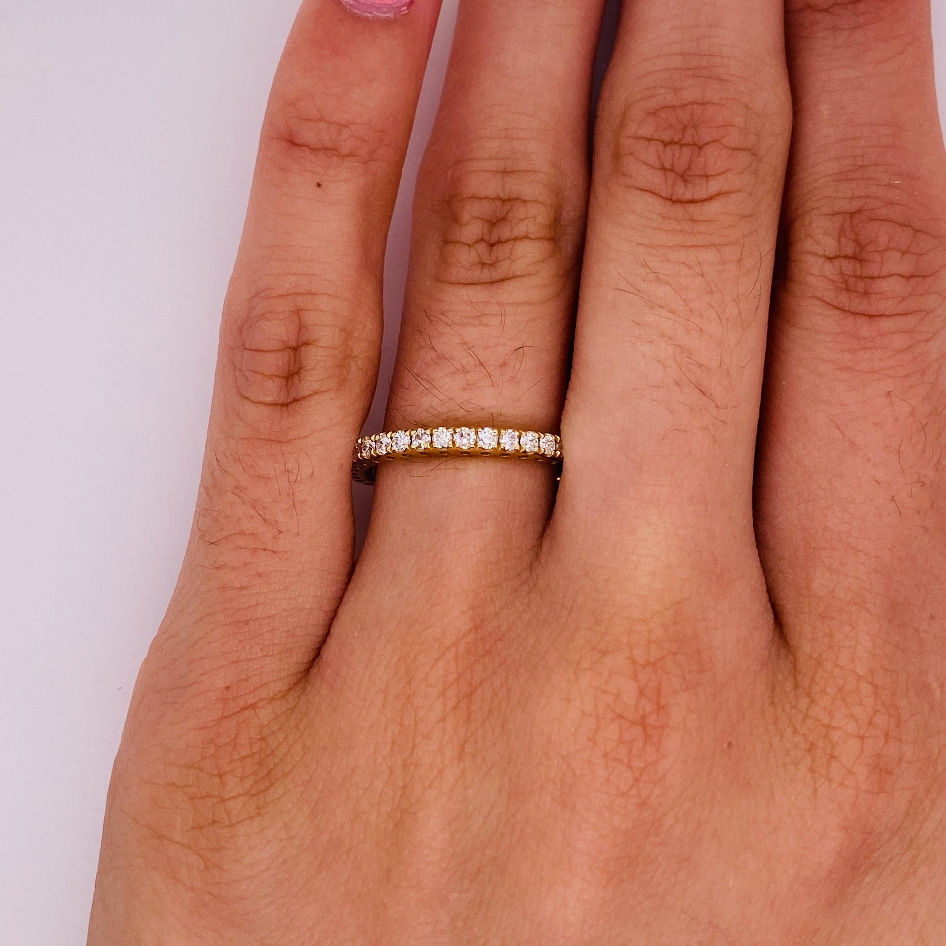 Taille ronde Bracelet d'éternité en or jaune 14 carats et diamants de 0,70 carat, cercle parfait en vente