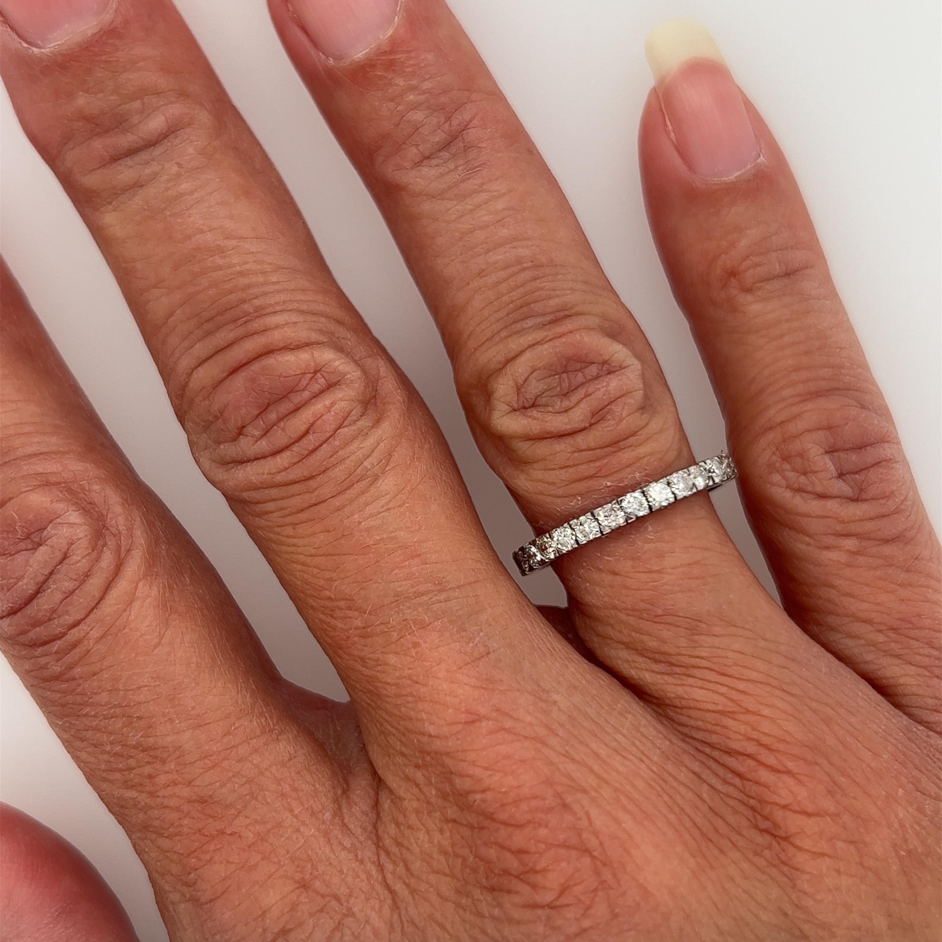 Diamond Eternity Band 1.50ct Round Brilliant Wedding Ring 14K In New Condition For Sale In Dearborn, MI