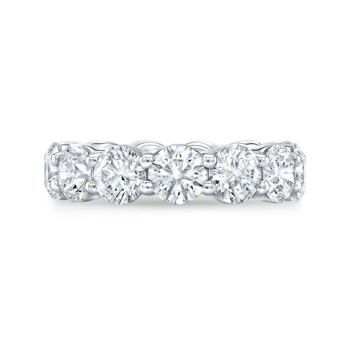 Moderne Anneau d'éternité en or blanc 18 carats avec diamants ronds 7,15 carats  en vente