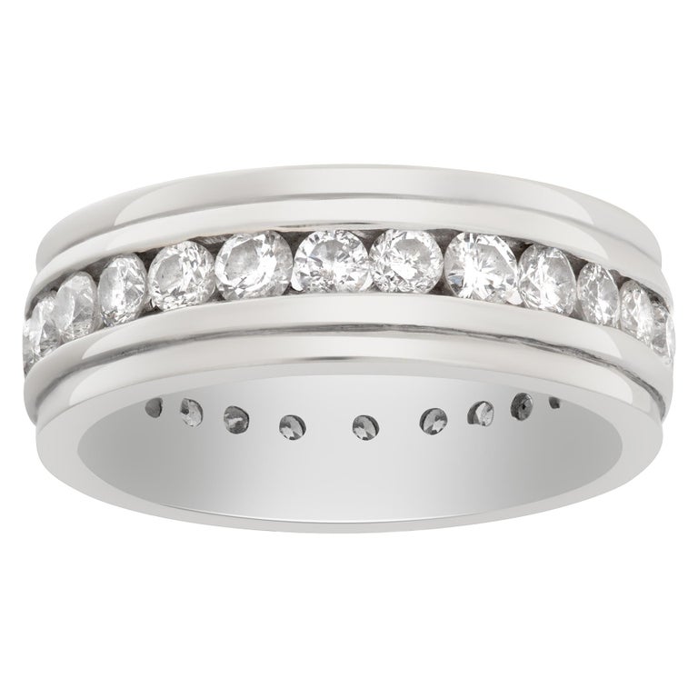 Diamond Eternity Band in 14k White Gold For Sale at 1stDibs