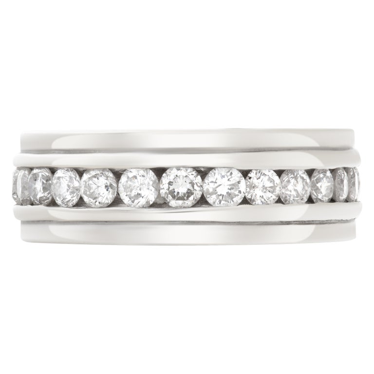 Diamond Eternity Band in 14k White Gold For Sale at 1stDibs