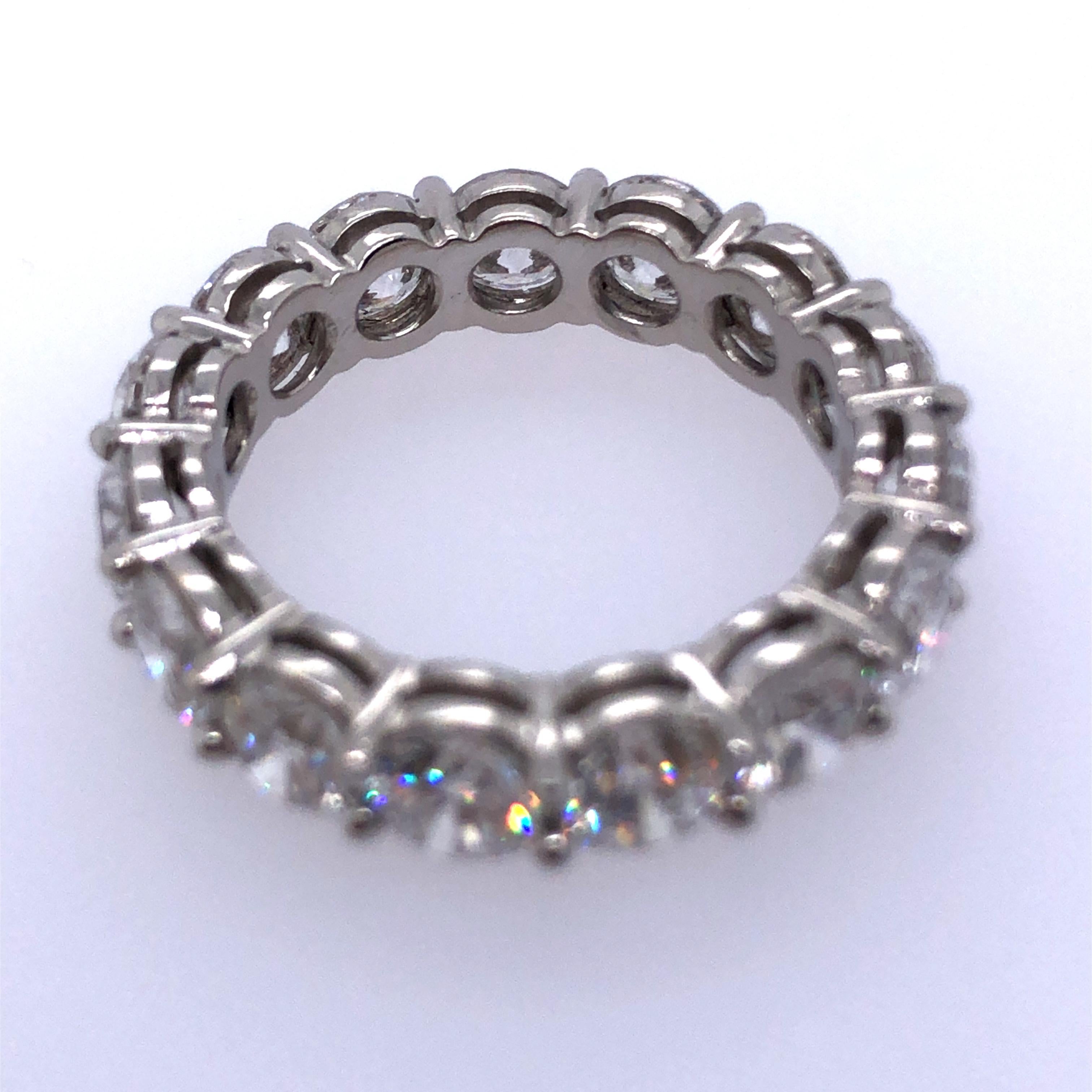 Round Cut Diamond Eternity Band Ring For Sale