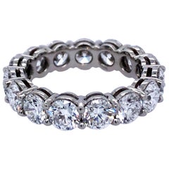 Eternity-Ring mit Diamant