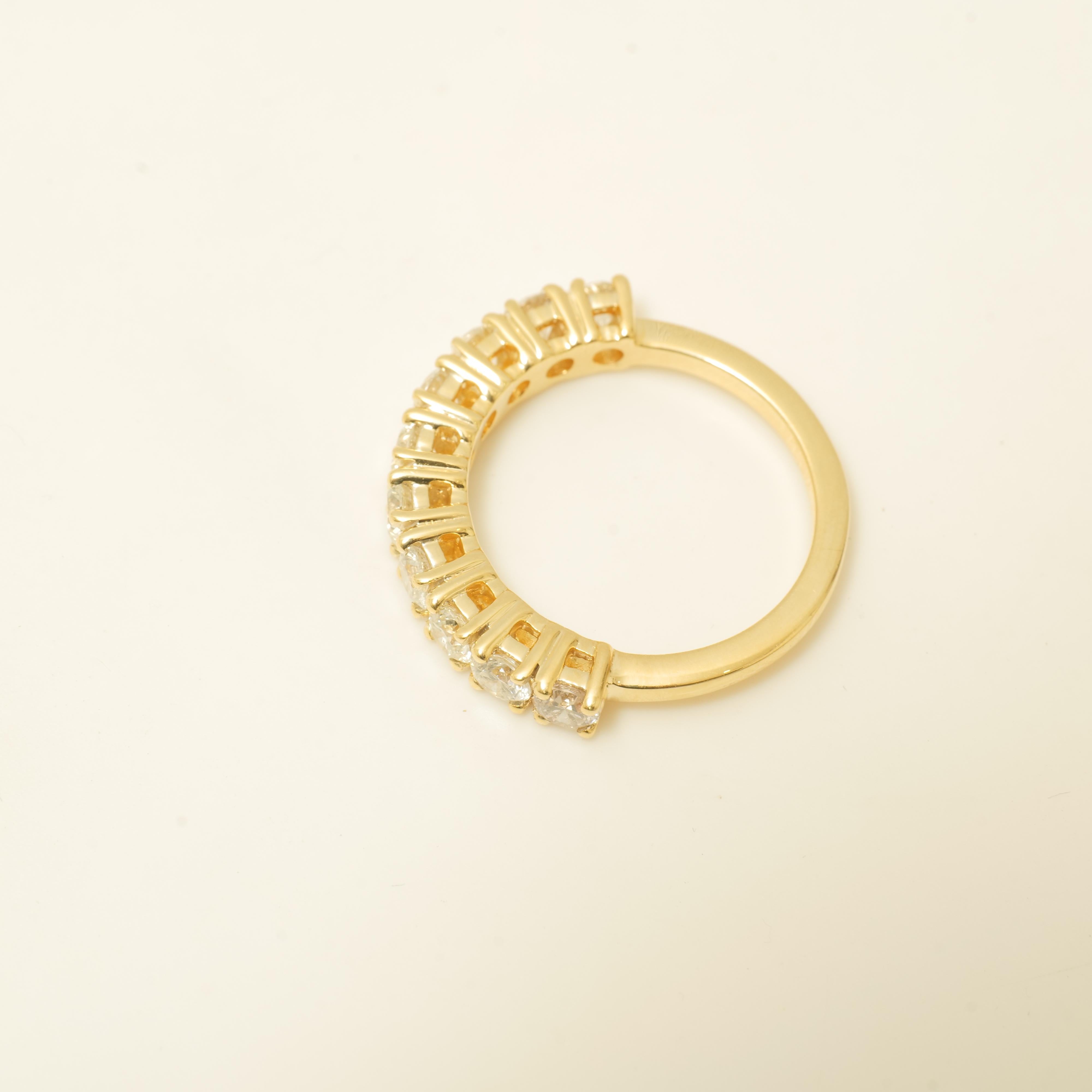 Diamond Eternity Band Ring in 14K Solid Gold (Certified) For Sale 2