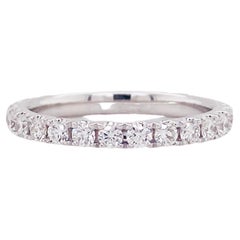 Diamant-Eternity-Ring aus 18 Karat Weißgold mit 3/4 Karat .78 Karat Diamant