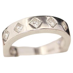 Diamant-Eternity-Ring, Ehering, 5 Diamanten im Prinzessinnenschliff