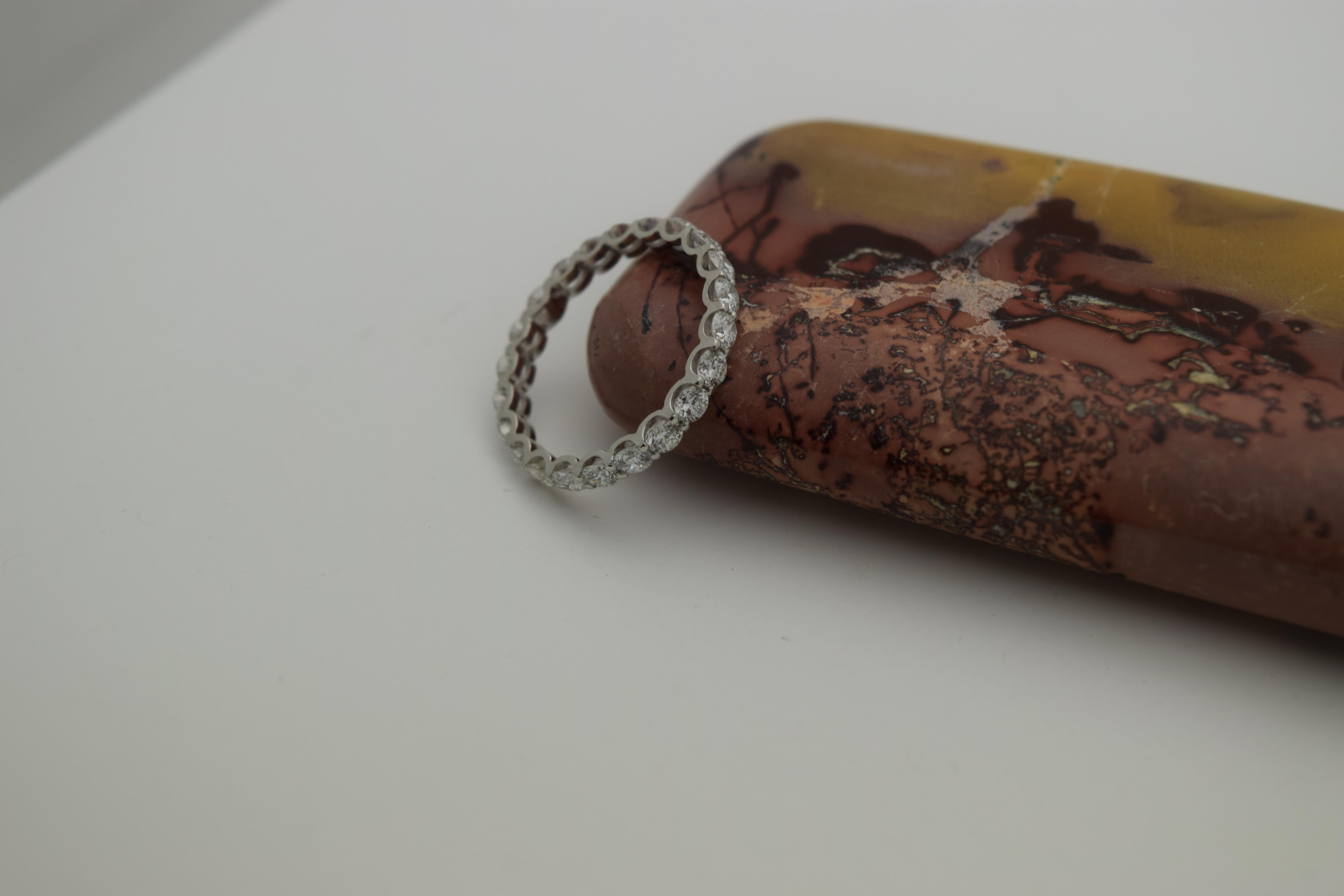 da uomo o donna Anello eternità con diamanti naturali da 1,65 carati misura 7 in oro 14KT in vendita