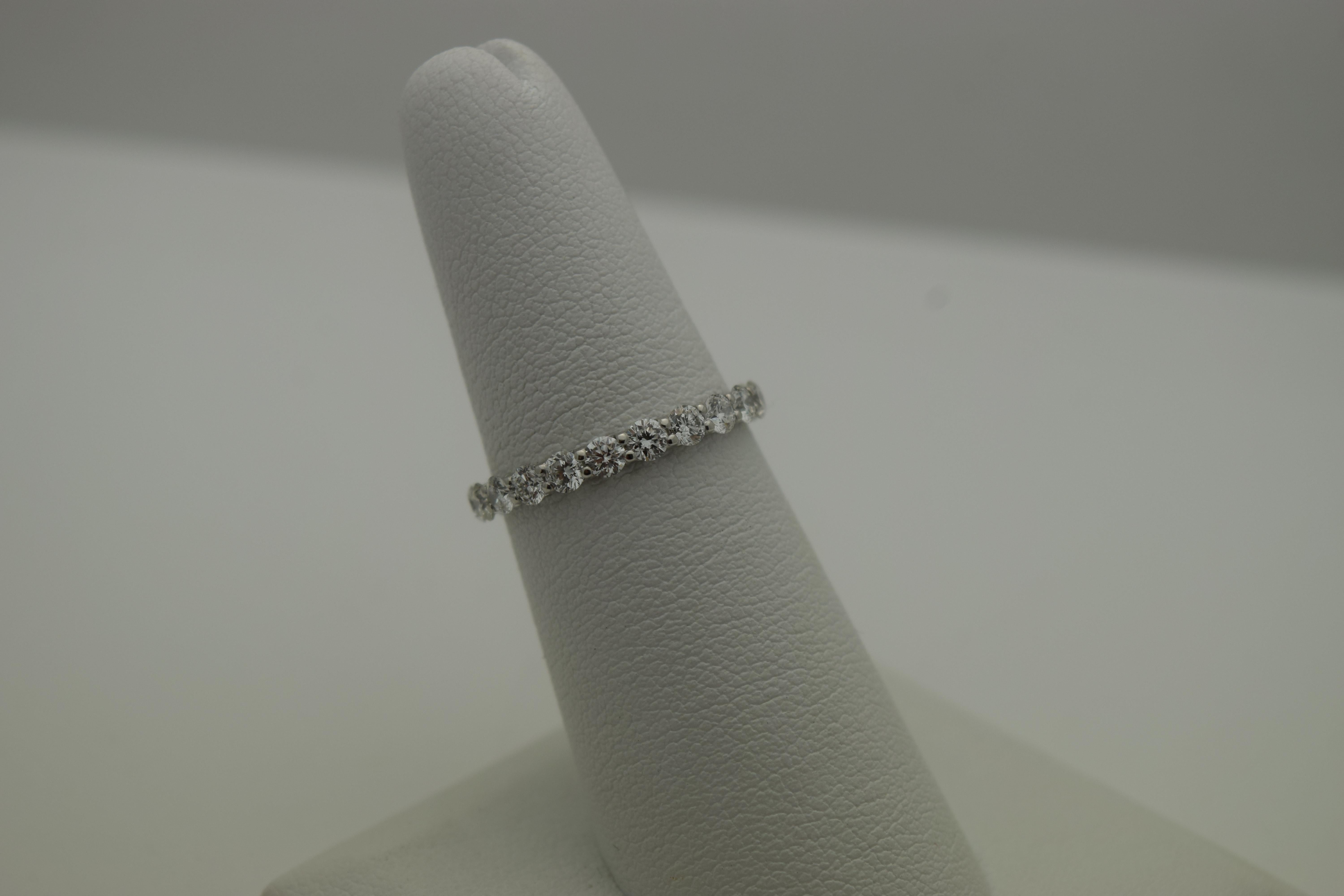 Diamond eternity ring 1.65ct natural diamonds size 7 14KT gold For Sale 2
