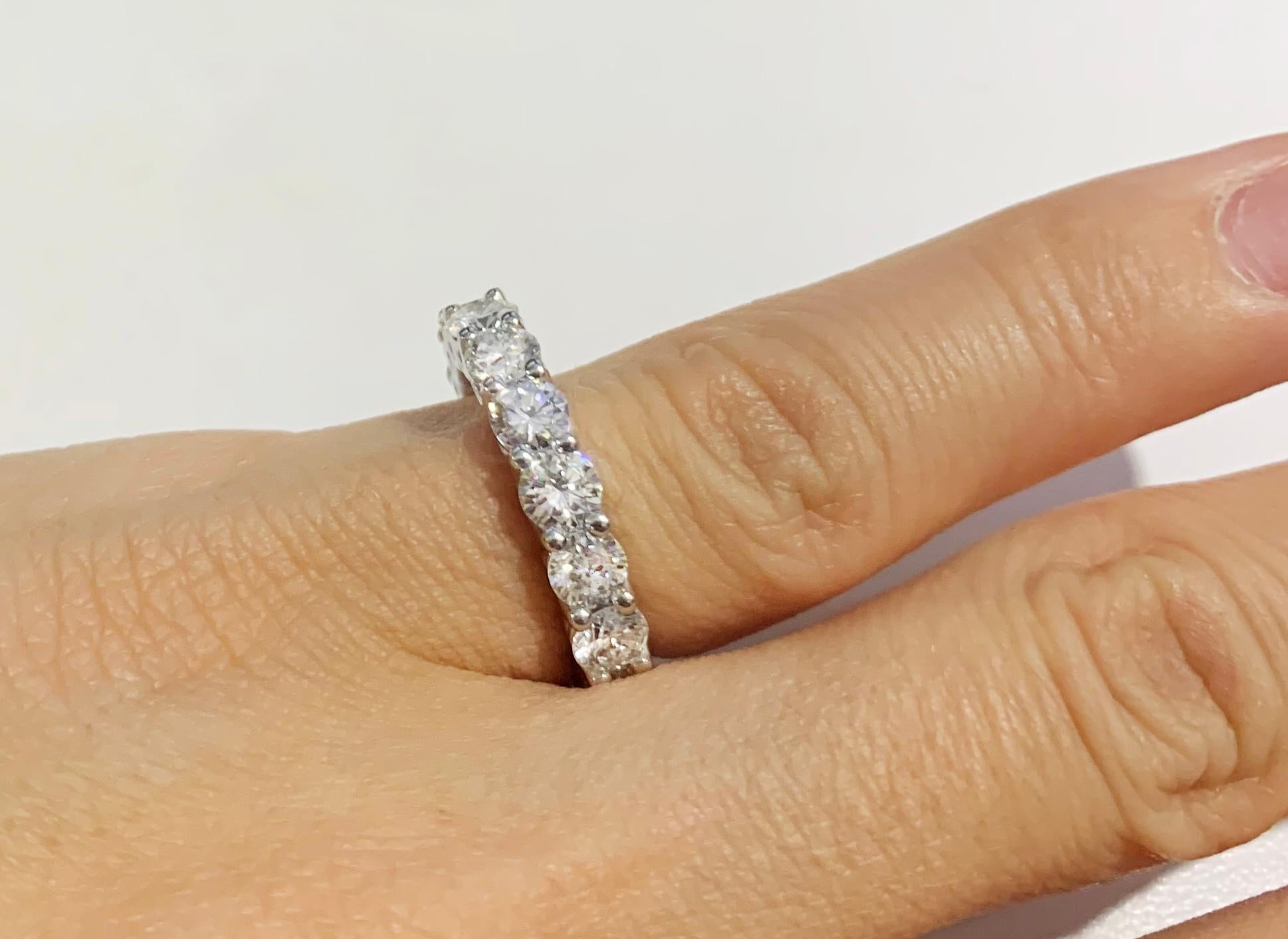 Diamond Eternity Ring in 14k White Gold, 3.42ct In New Condition For Sale In New York, NY