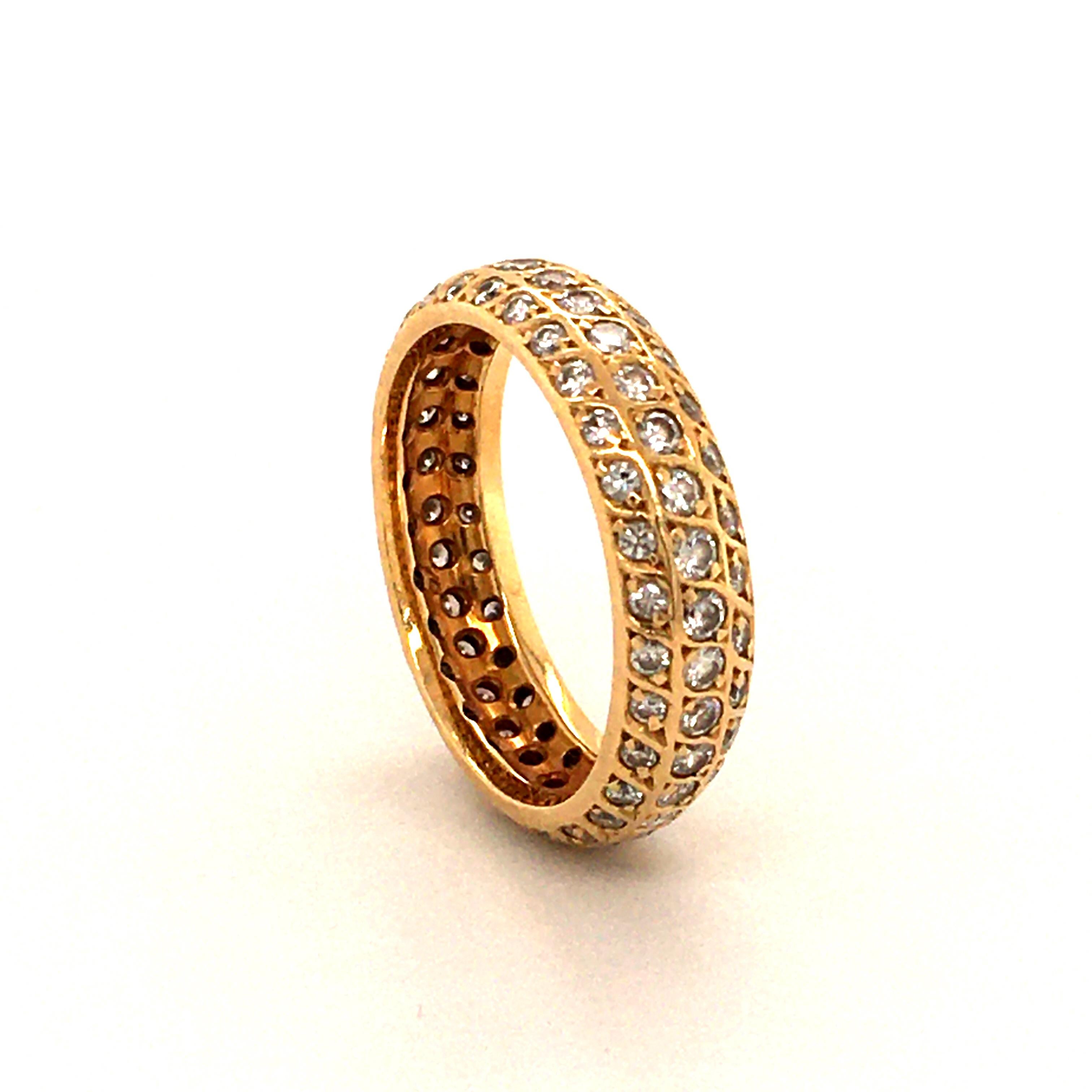 Contemporary Diamond Eternity Ring in 18 Karat Yellow Gold For Sale