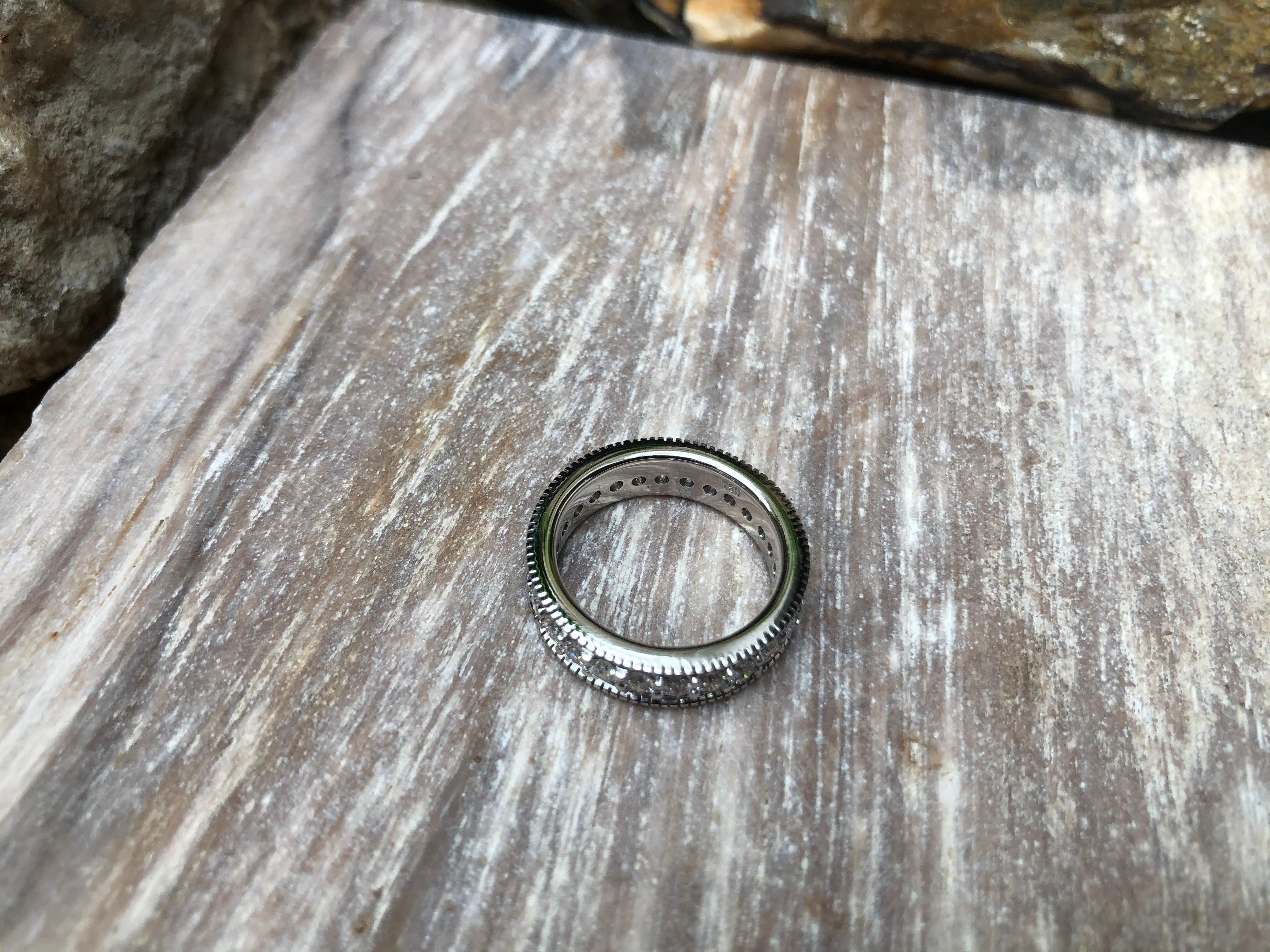 Anillo de Diamantes Eternidad engastado en Oro Blanco de 18 Kilates en venta 5