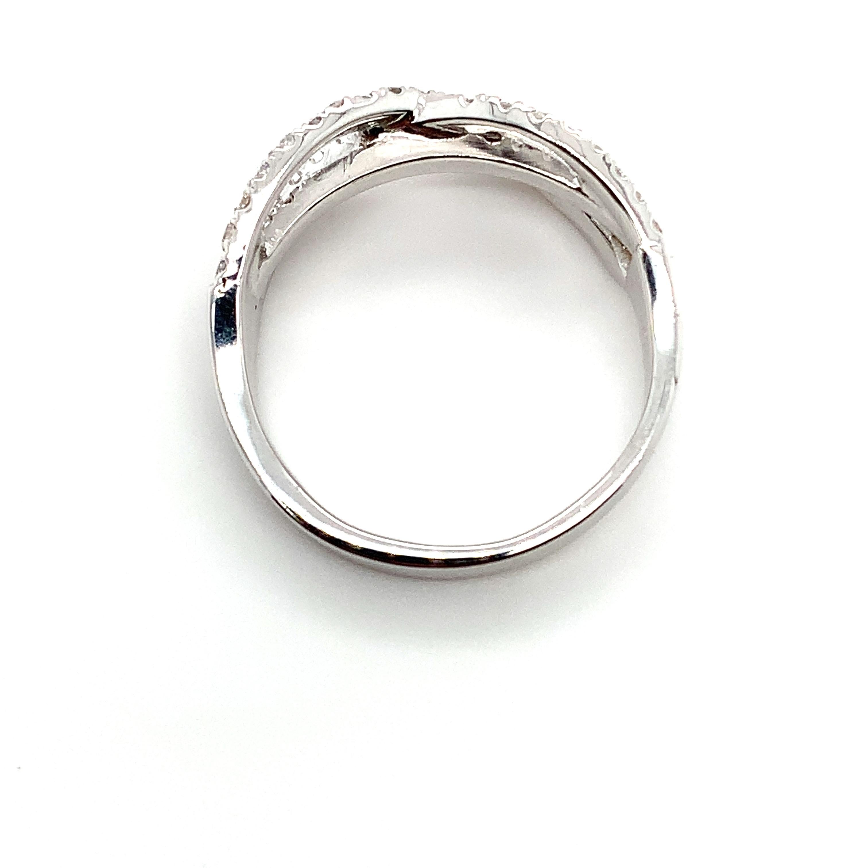 Modern Diamond eternity triple row engagement ring 18k white gold For Sale