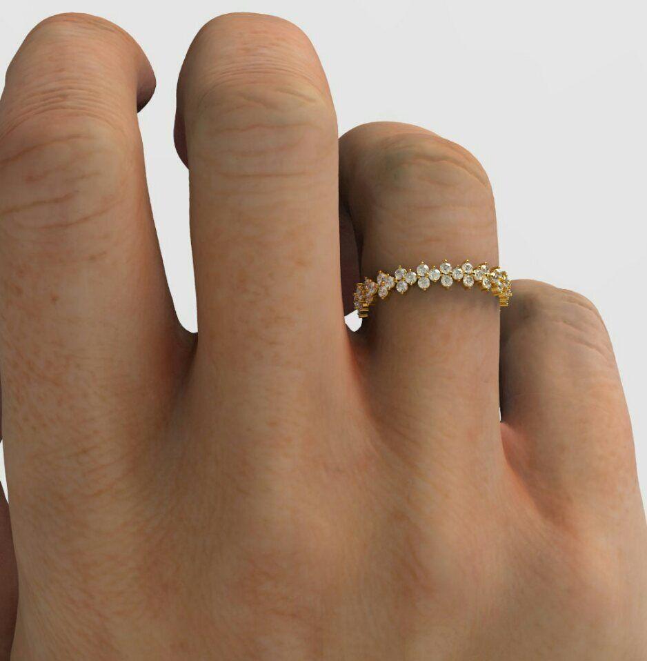 Alliance d'éternité en or jaune massif 14 carats et diamants cadeau pour mère en vente 4