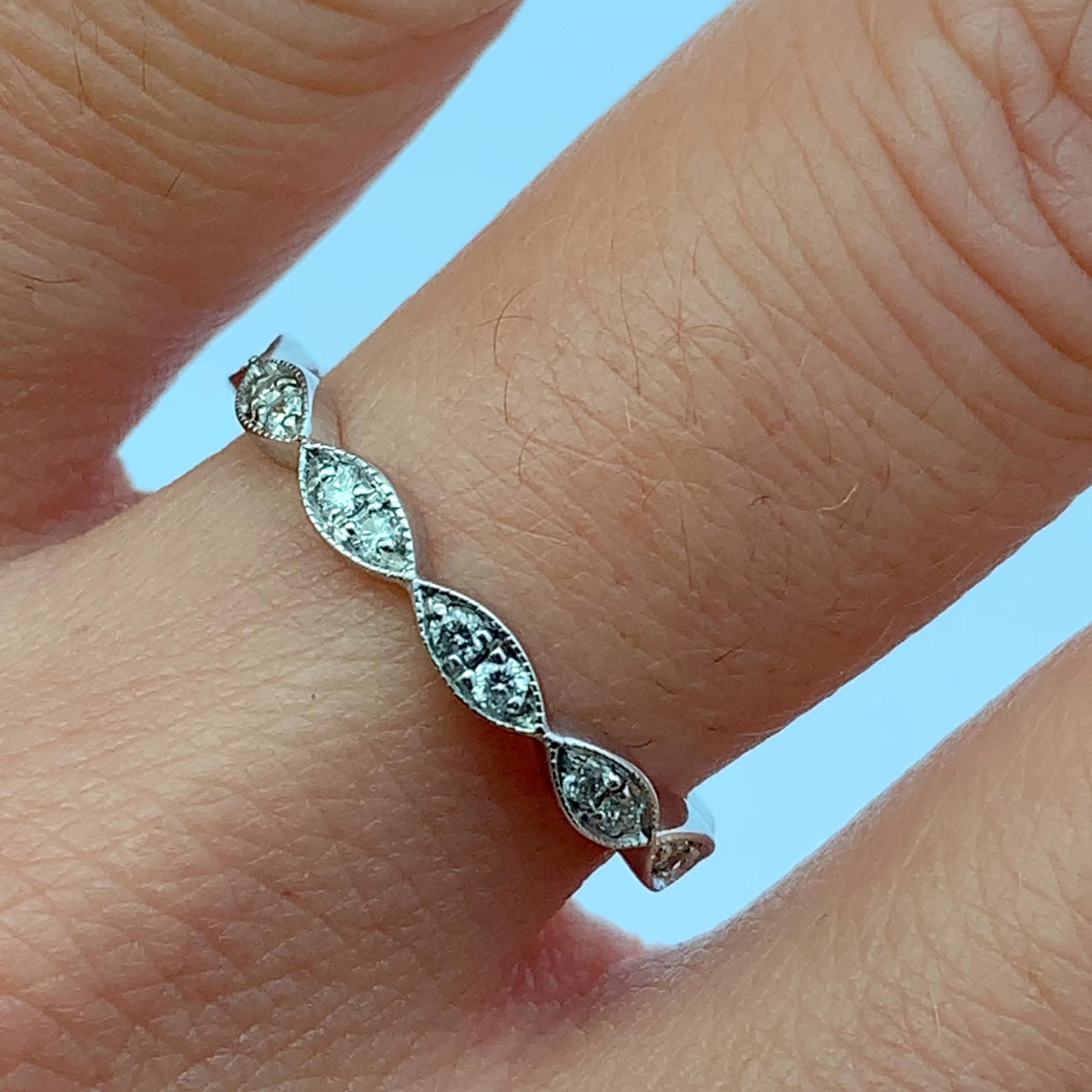De las mujeres Alianza eternidad diamante oro blanco 18k en venta