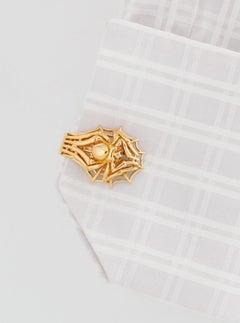 Diamond Eyes 18 Karat Gold Spider U Closing Cufflinks by John Landrum Bryant