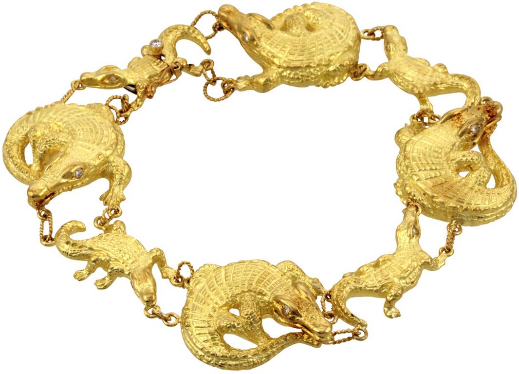 Diamond Eyes 18kt Gold Large and Small ALLIGATOR Bracelet by John Landrum Bryant In New Condition For Sale In New York, NY