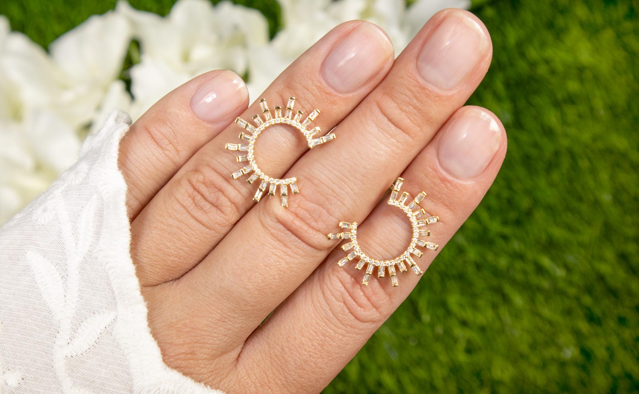 Taille mixte Boucles d'oreilles éventail en or jaune 14K en vente