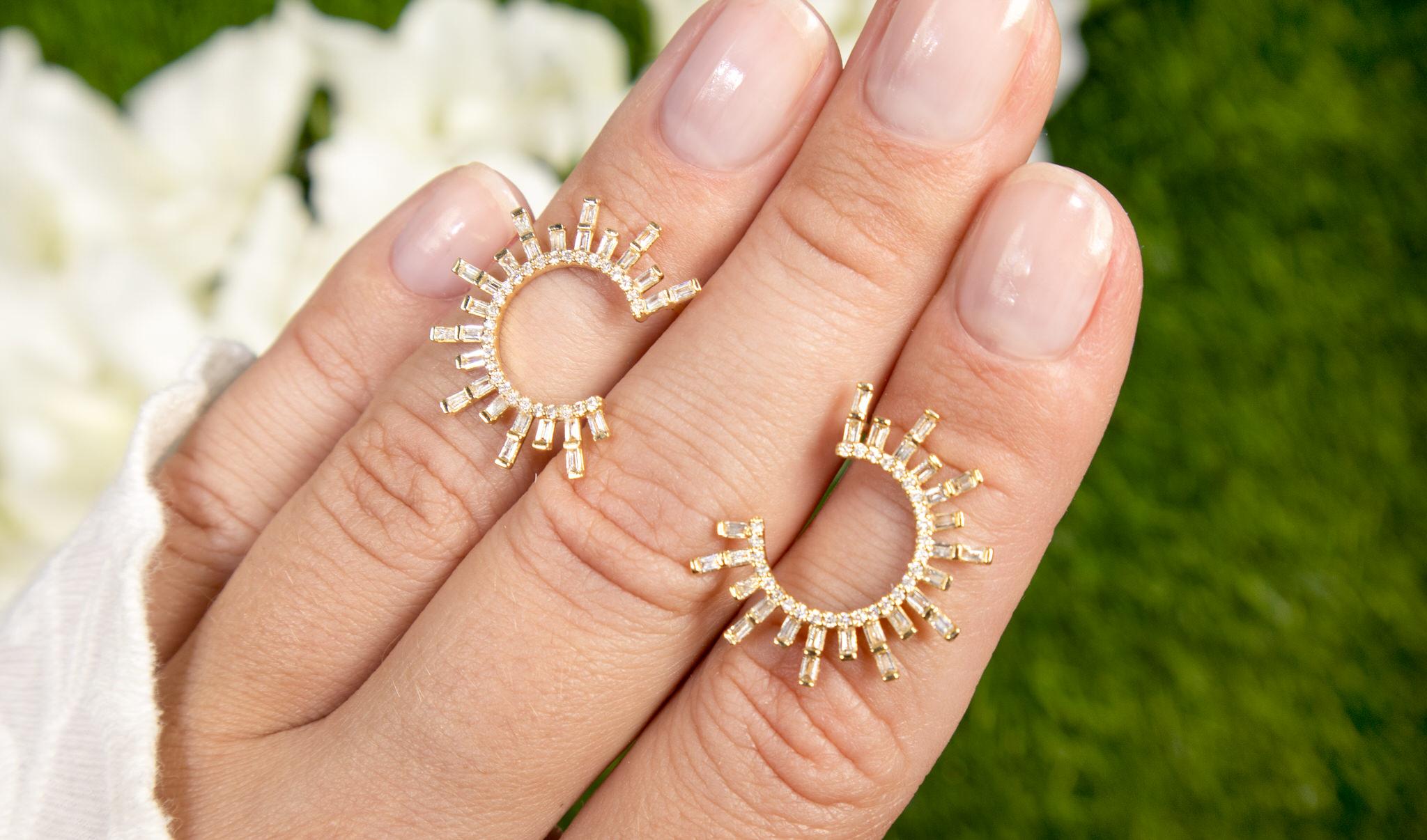 Boucles d'oreilles éventail en or jaune 14K Excellent état - En vente à Aliso Viejo, CA