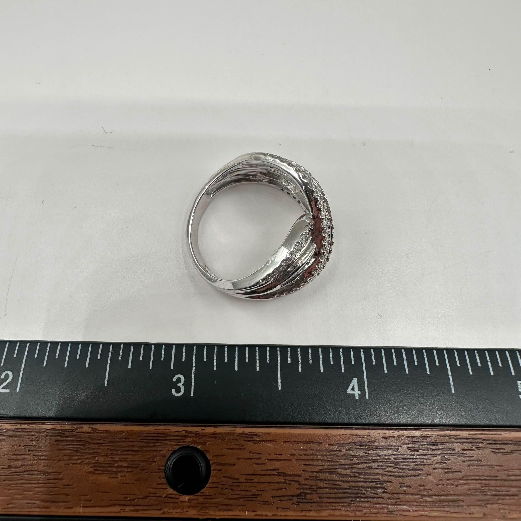 Bague mode en or blanc 10 carats avec diamants 1 carat, taille 7,25, neuve Pour femmes en vente