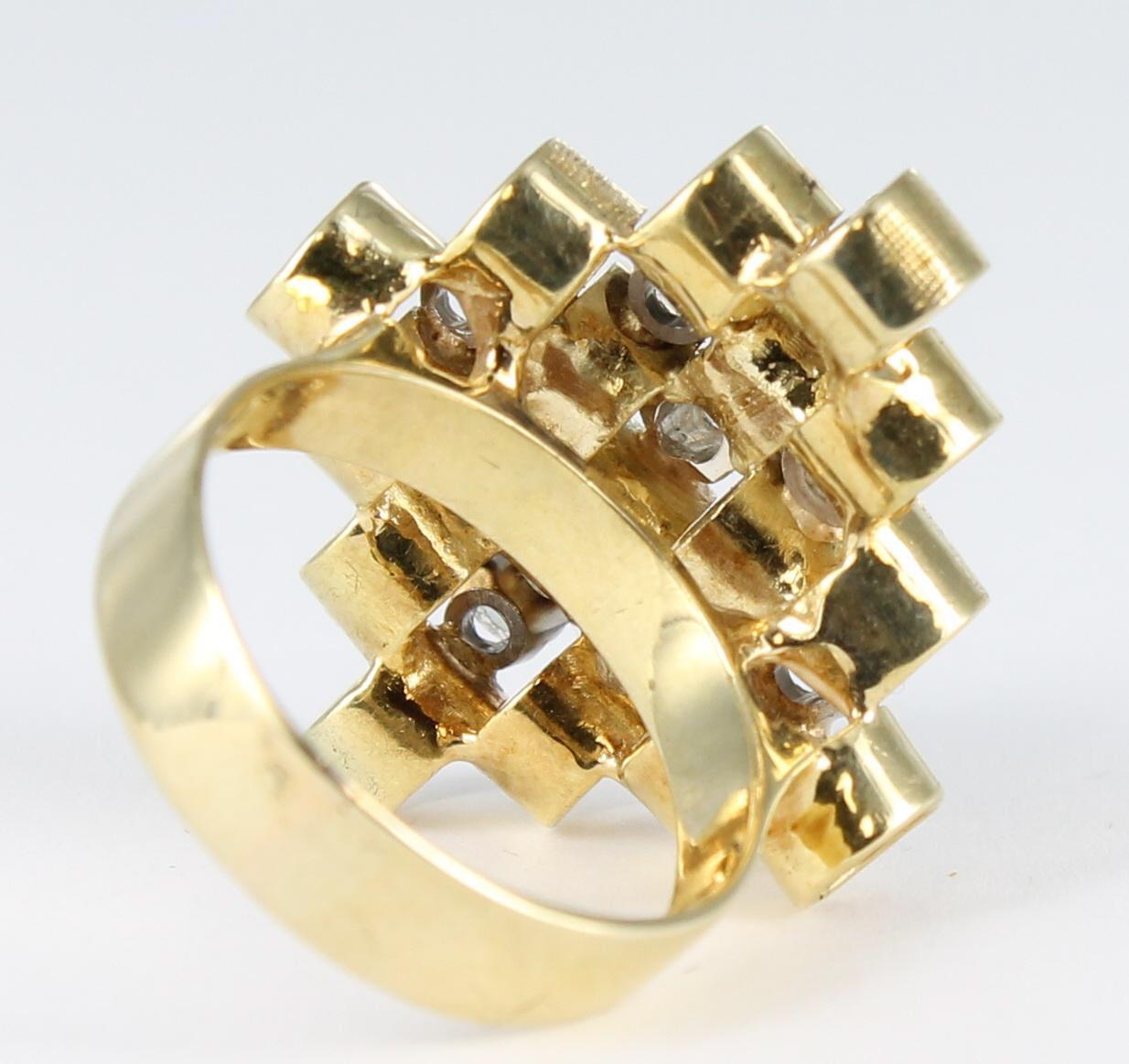 Round Cut Diamond Fashion Ring in 14 Karat Yellow Gold
