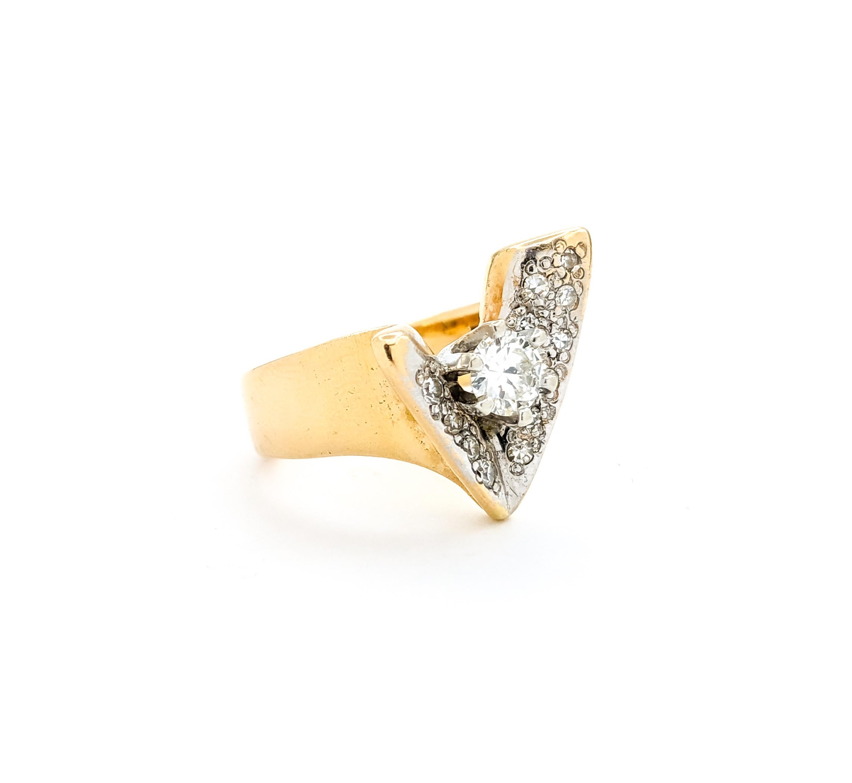 Diamond Fashion V Ring In Yellow Gold For Sale 1