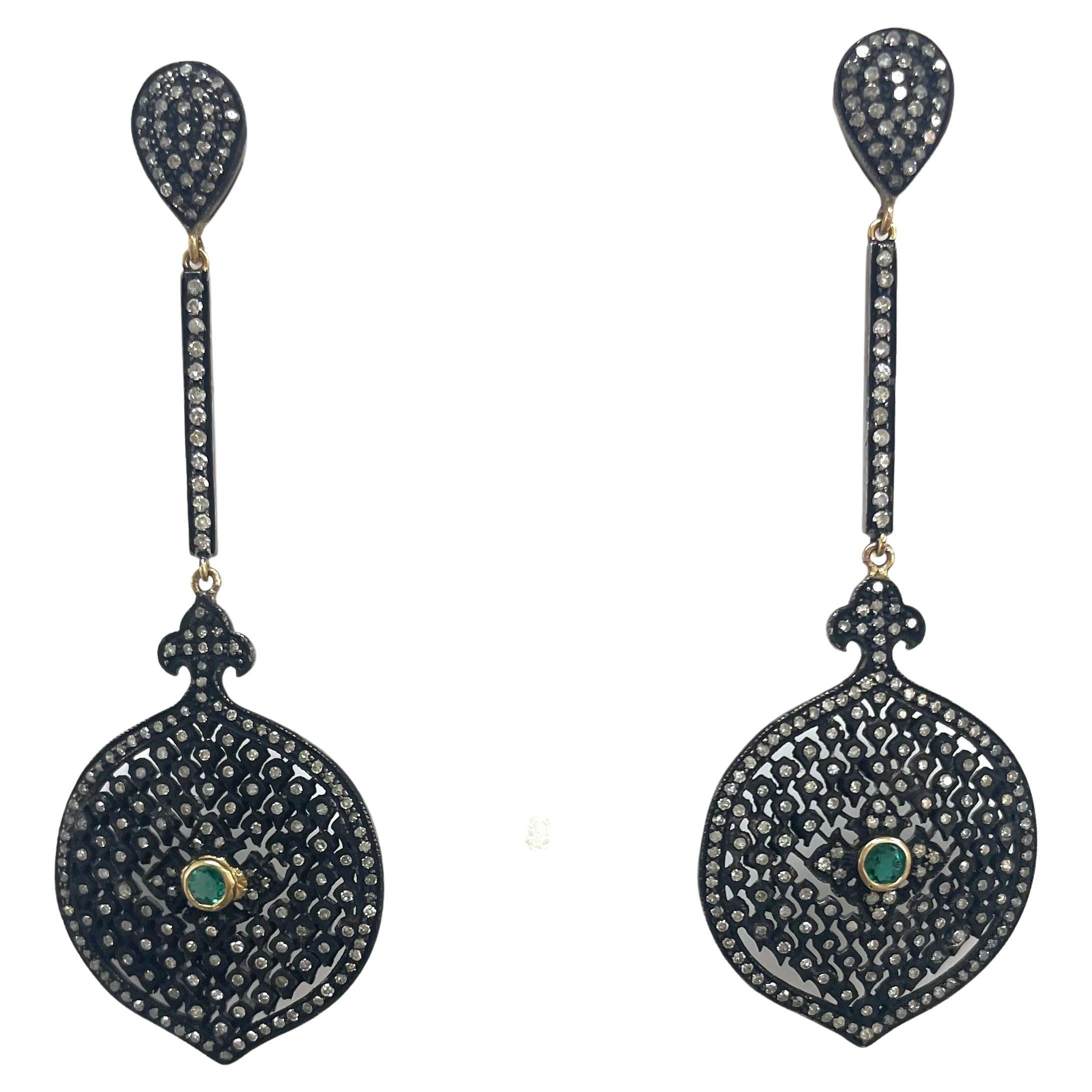 Diamond Filigree Emerald Center Black Paradizia Earrings For Sale 1