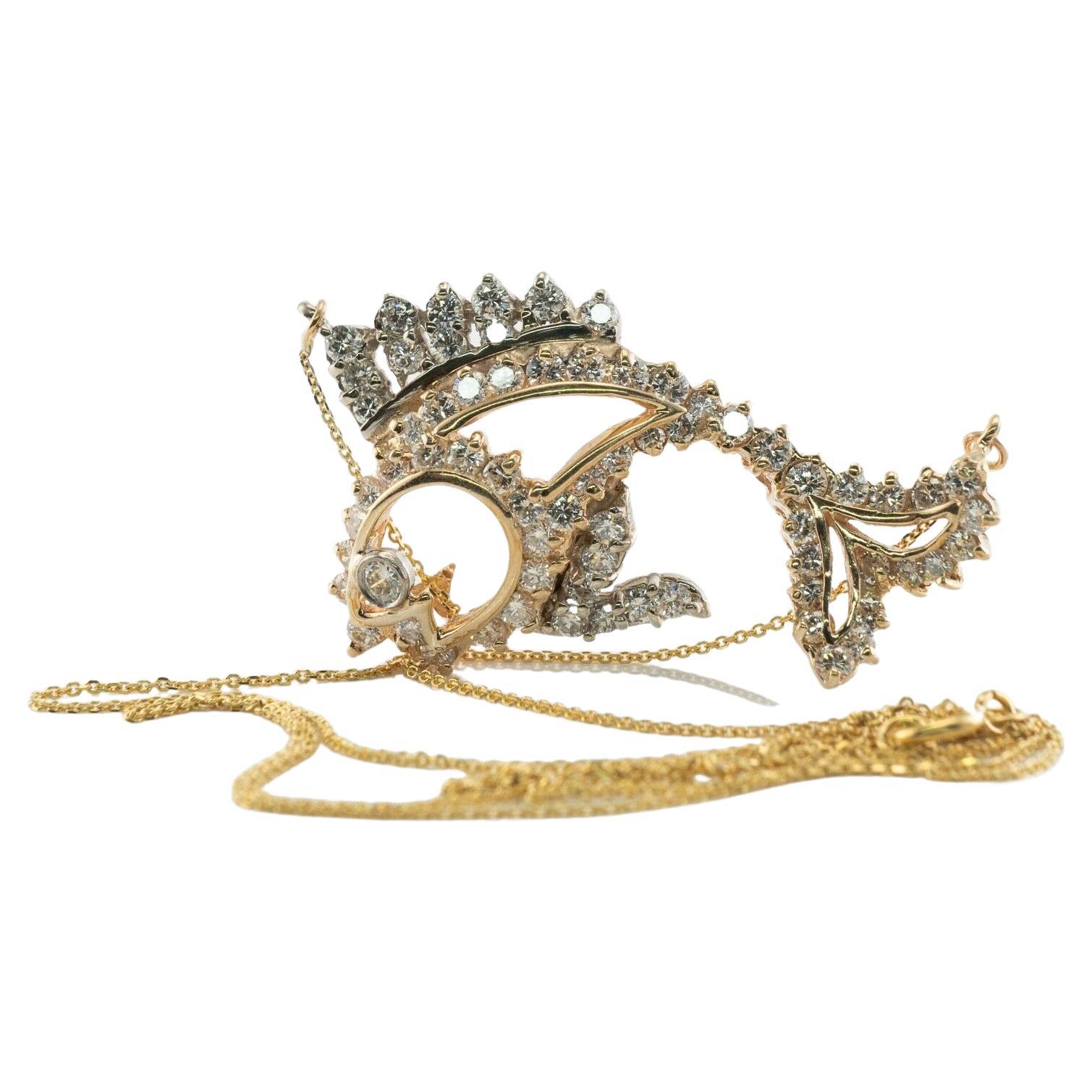 Collier pendentif poisson en or 14 carats avec diamants 2,44 TDW en vente