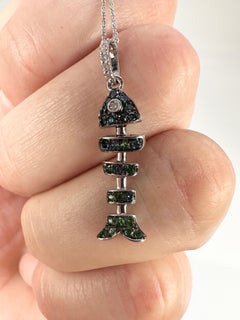 Collier pendentif arête de poisson diamantée pendane poisson pierre précieuse or 14KT