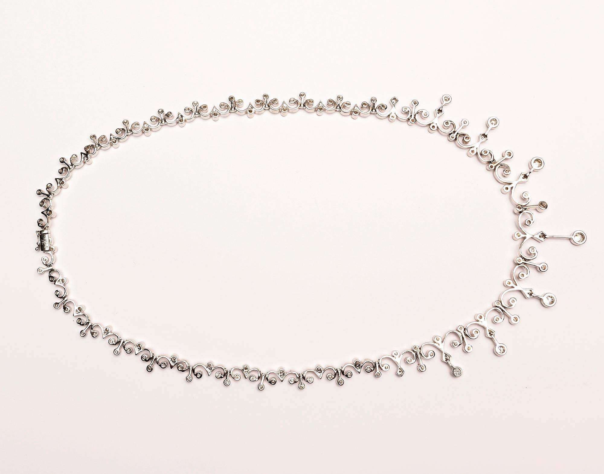 Diamond Fleur De Lis Necklace In Excellent Condition For Sale In Darnestown, MD