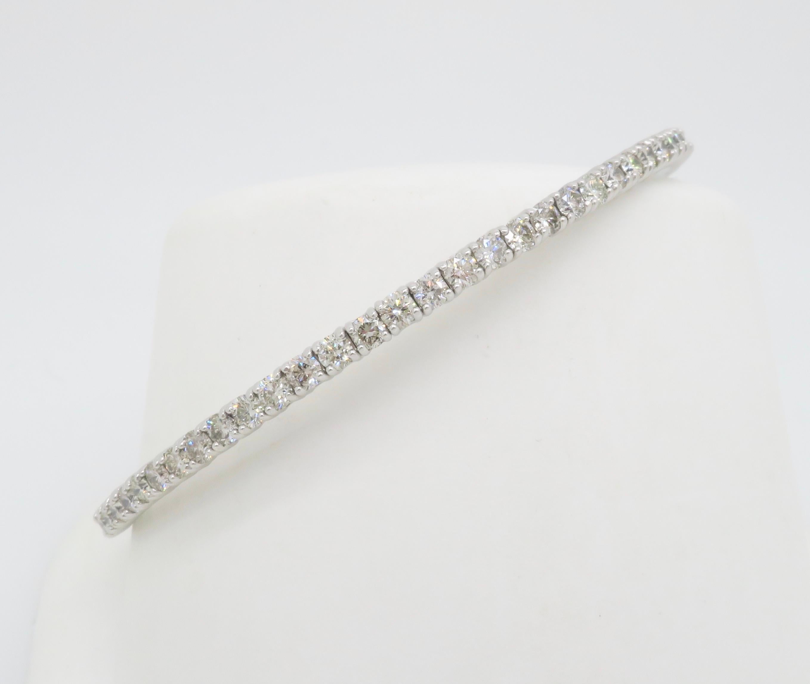 Diamond Flex Bangle Bracelet  For Sale 3