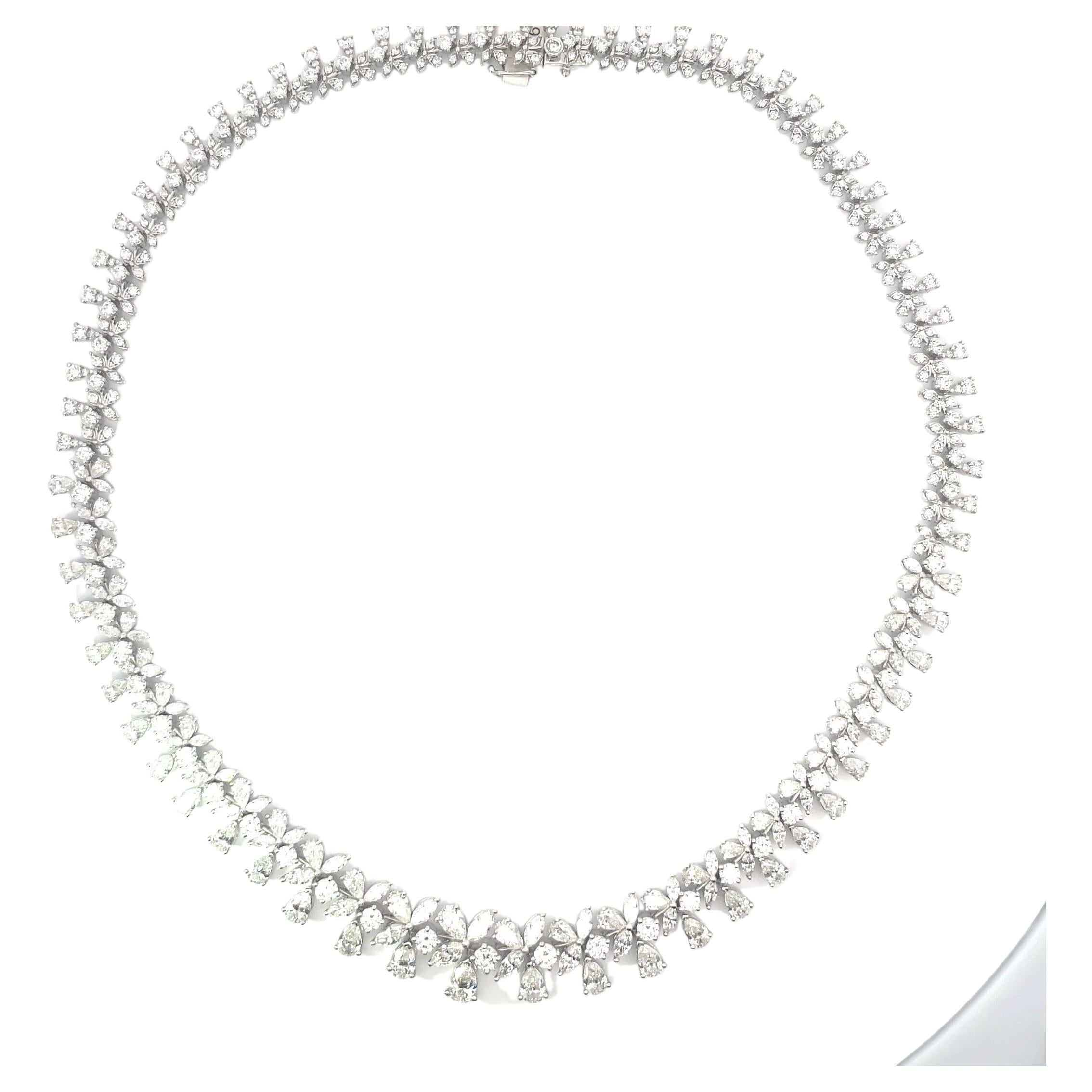 Collana di diamanti a grappolo 26,19 carati in oro bianco 18 carati F-G VS2 in vendita 5