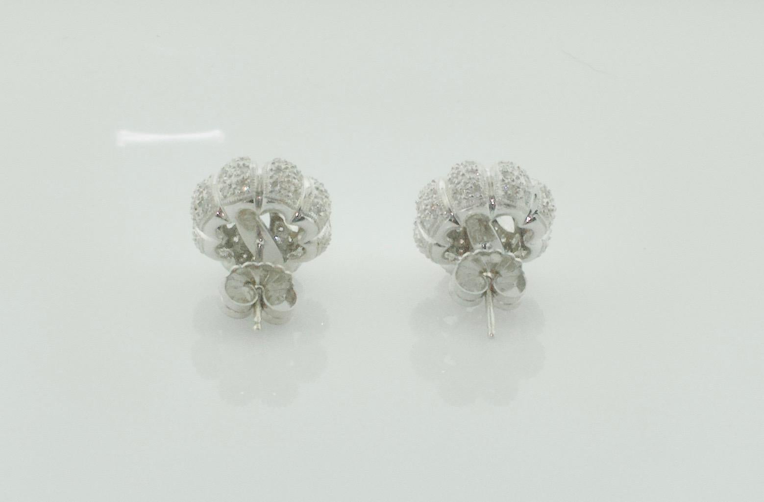Diamond Floral Earrings in 18k White Gold 1.25 Carats Total For Sale 2