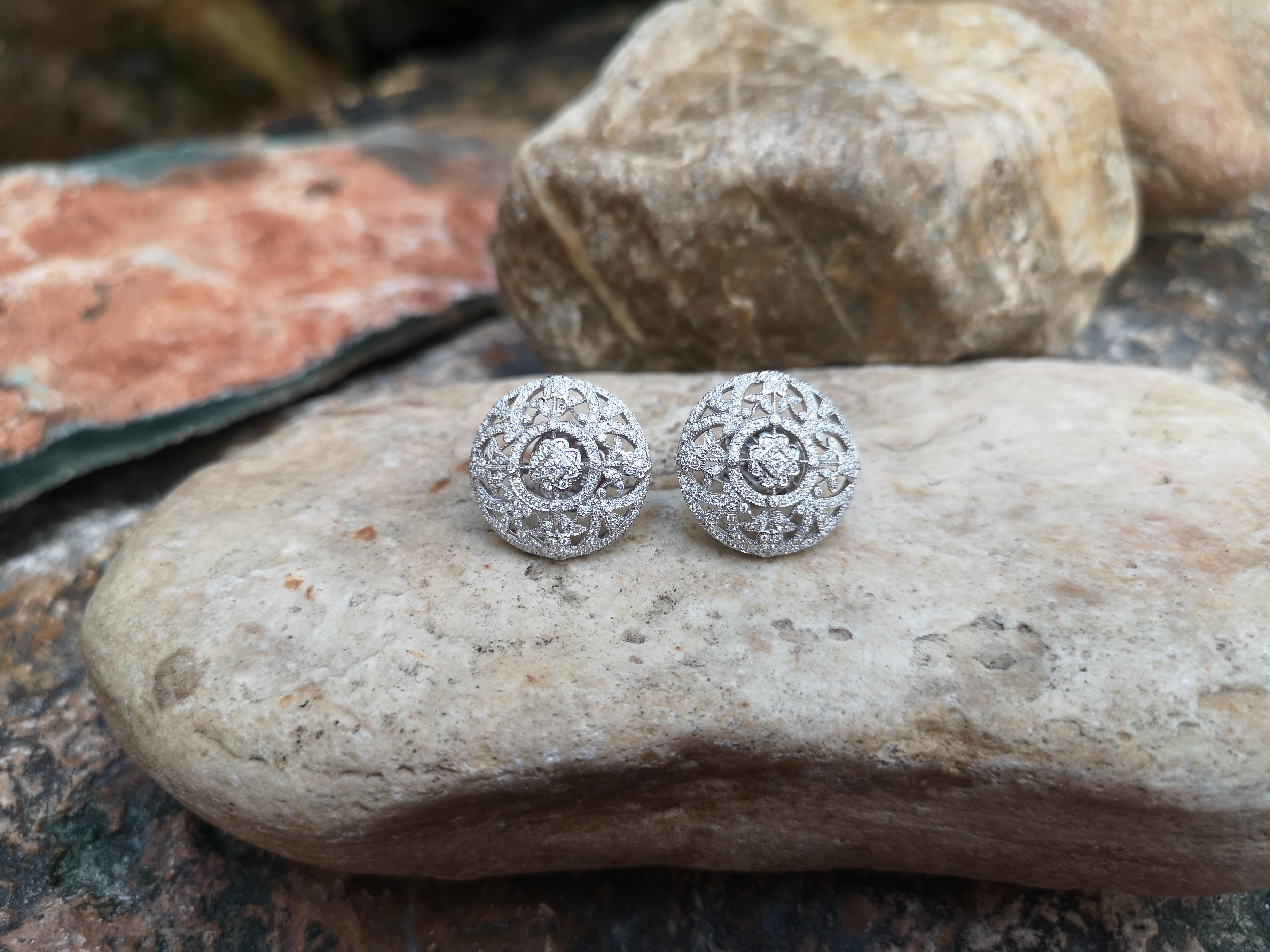 Edwardian Diamond Floral Earrings Set in 18 Karat White Gold Settings For Sale
