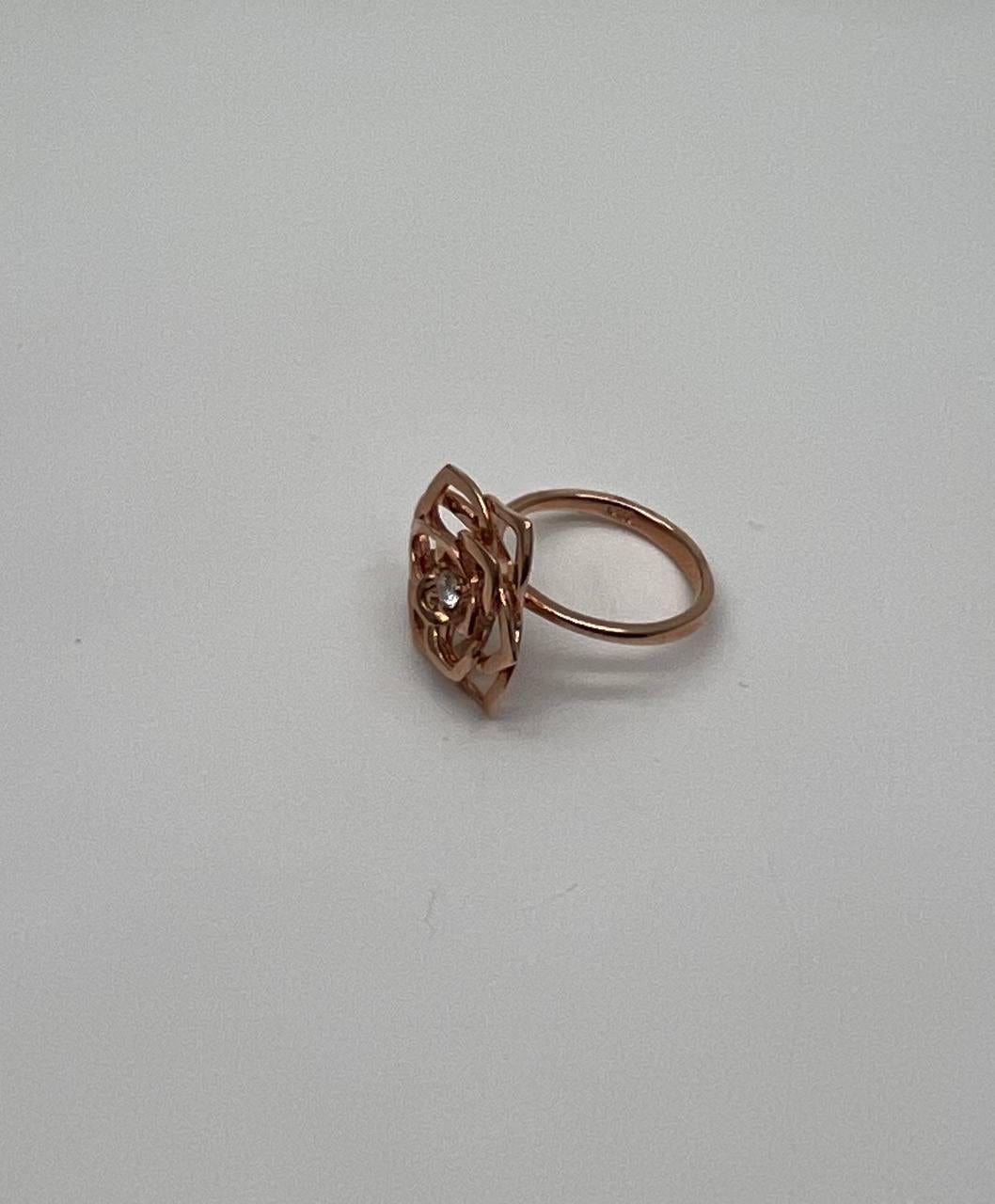 Modern Diamond Floral Flower Lotus Petal Rose 14K Rose Gold Statement Cocktail Ring For Sale