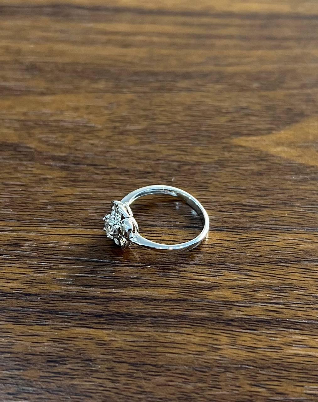 Round Cut Diamond Floral Flower Petals Motif Baguette 14K White Gold Dainty Statement Ring For Sale