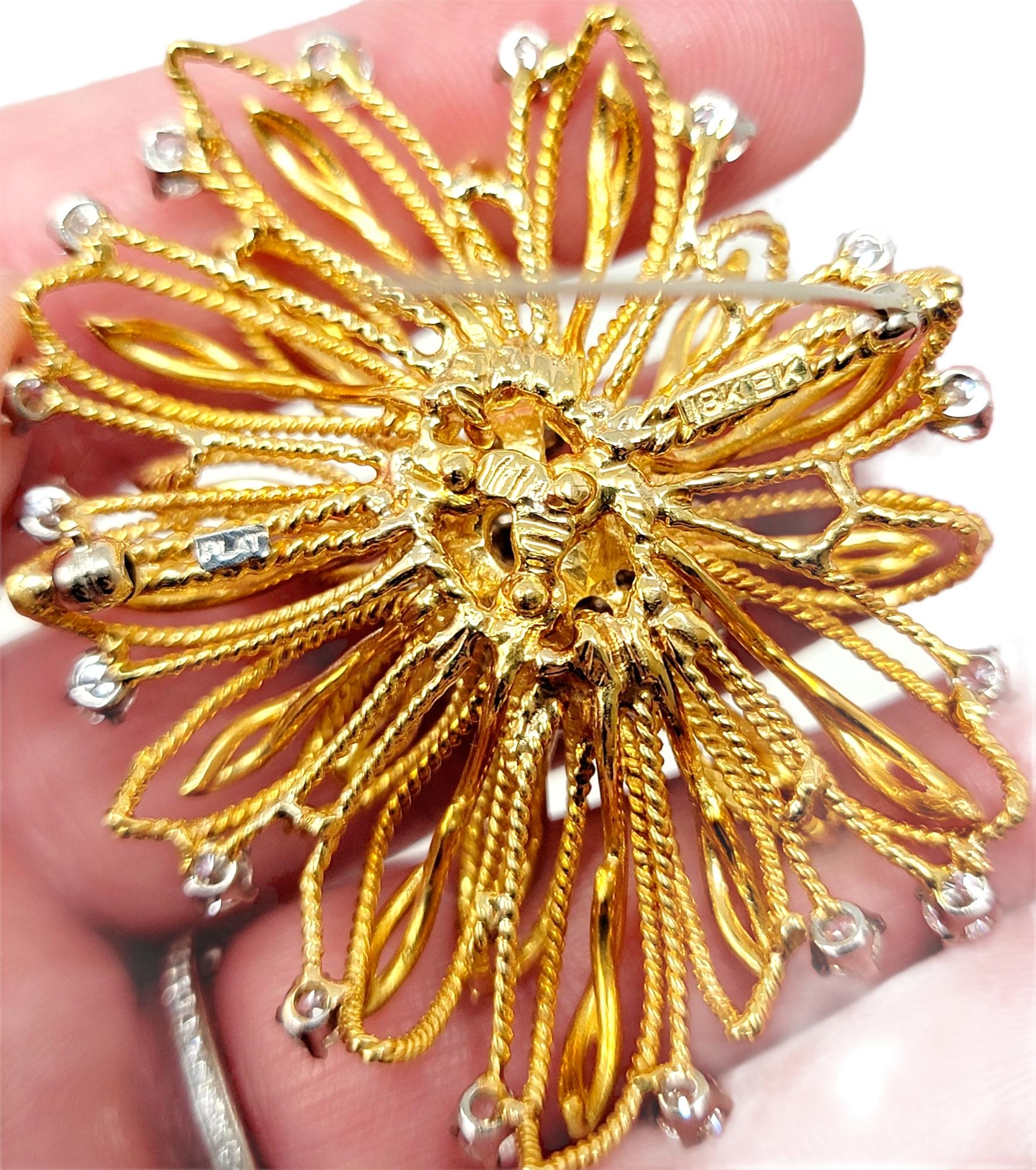 Broche à motif floral en or jaune 18 carats et platine avec diamants de 3,02 carats au total en vente 6