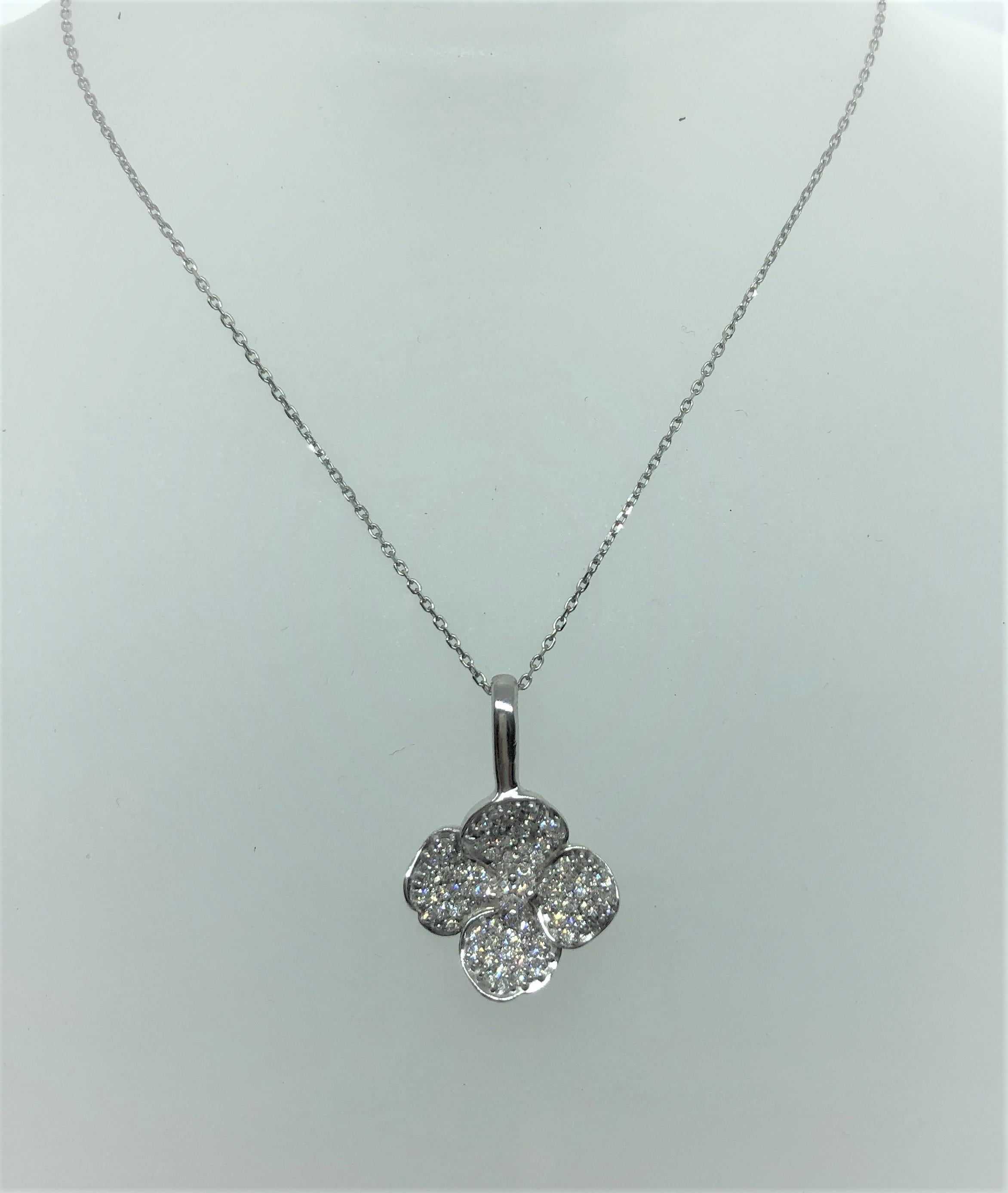 Round Cut Diamond Floral Pendant 18 Karat White Gold