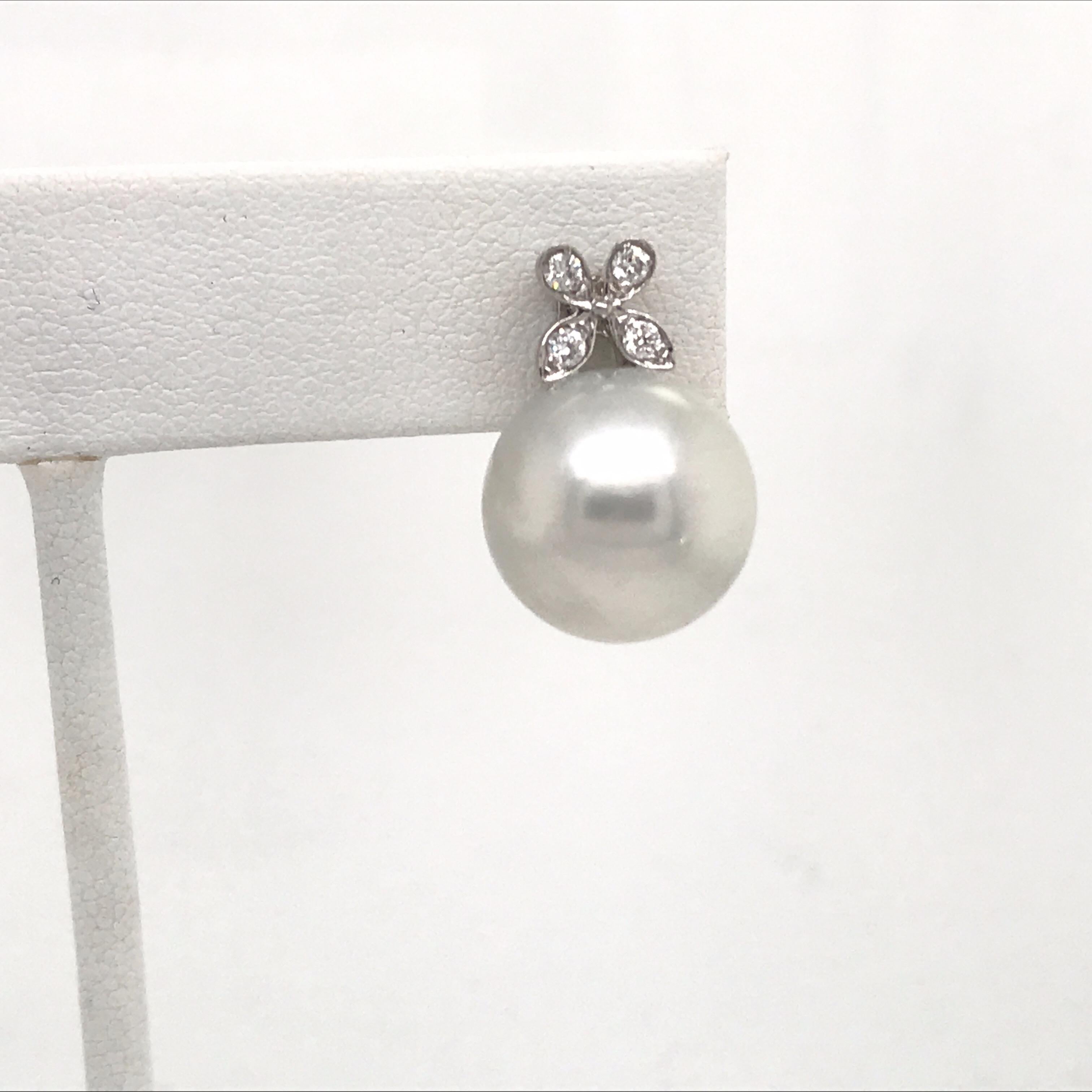 Contemporary Diamond Floral South Sea Pearl Earrings 0.19 Carat 18 Karat White Gold For Sale