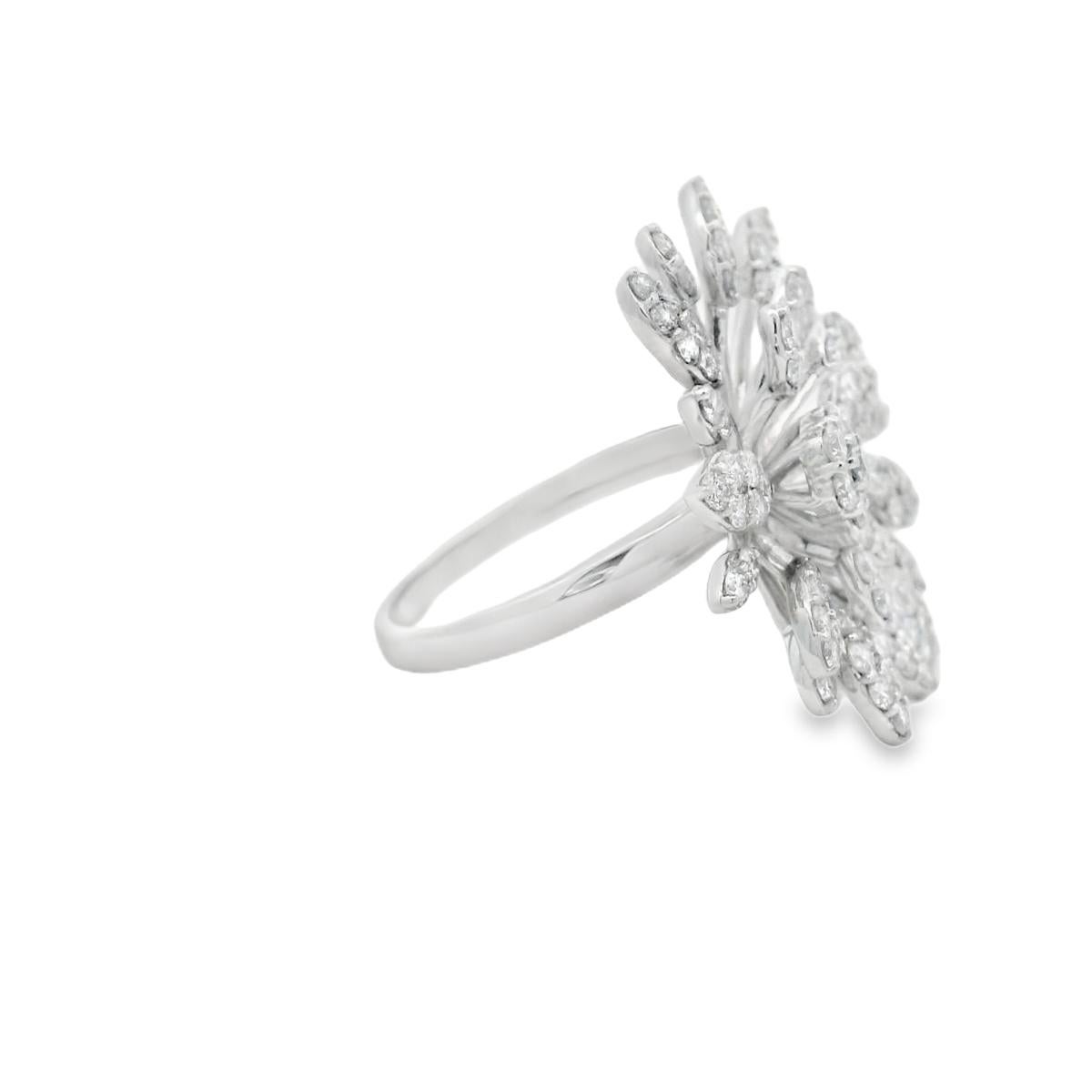 Diamond Floral Spray Cocktail Ring 1.33ct in 14K White Gold Size 7 Neuf - En vente à New York, NY