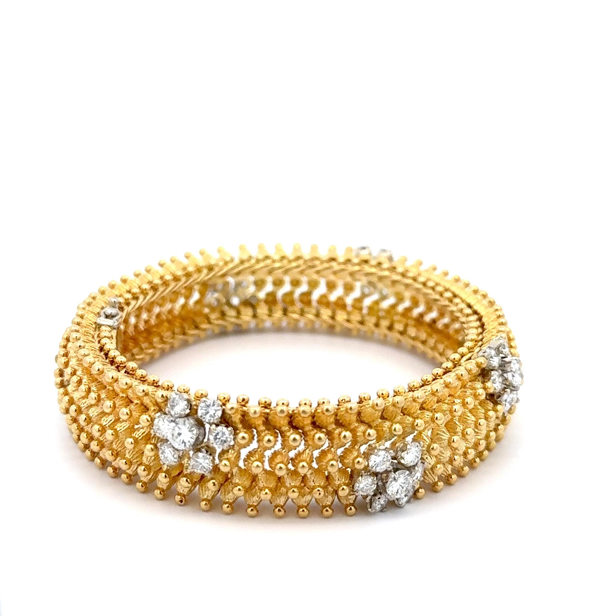 Women's Diamond Florets Bracelet 18K Yellow Gold For Sale