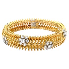 Bracelet floral en or jaune 18 carats et diamants